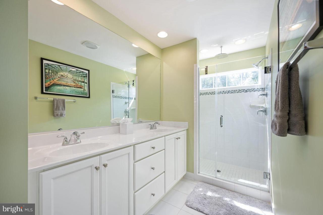 PEMBROOKE - Residential Lease