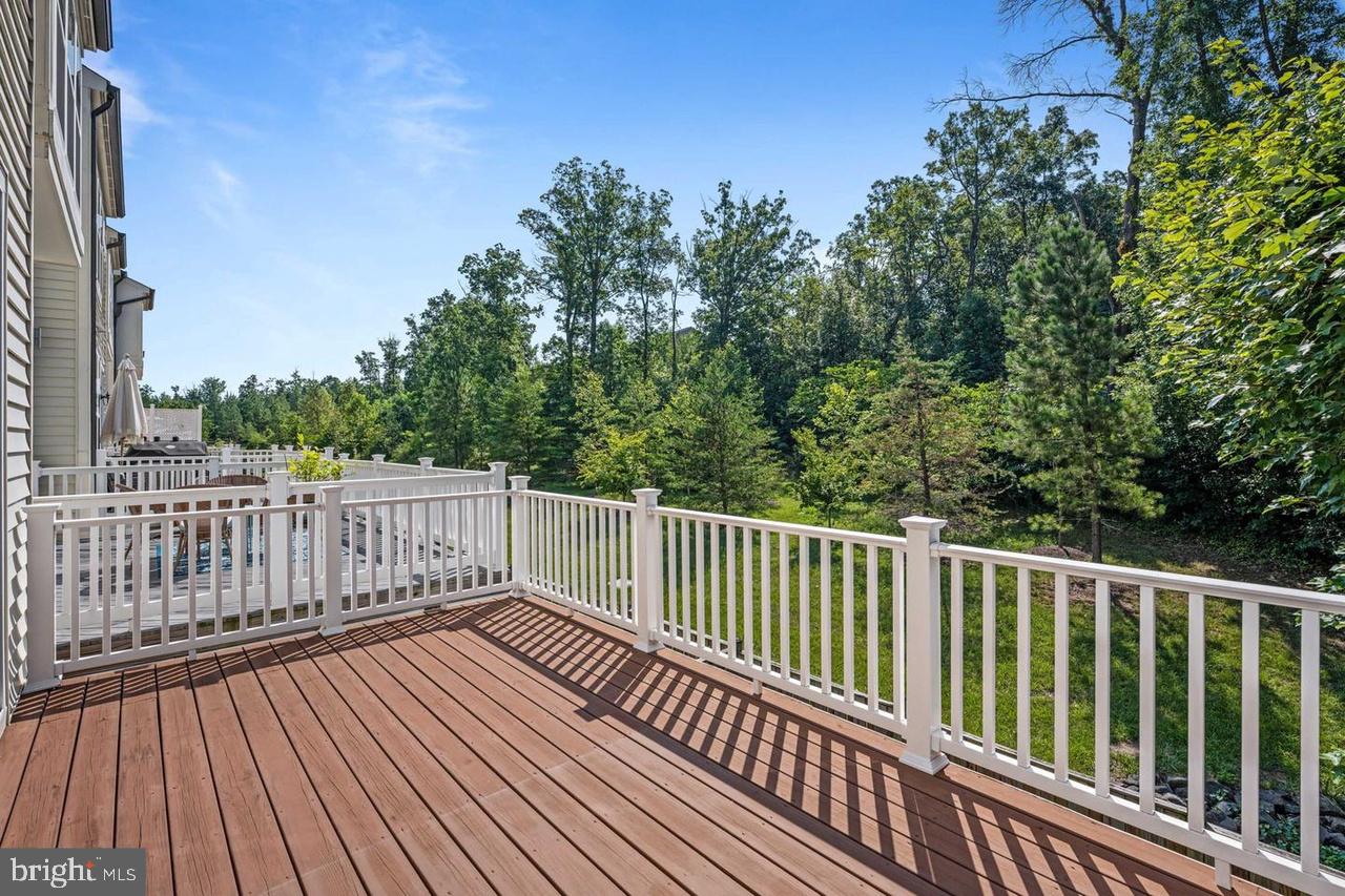 PEMBROOKE - Residential Lease