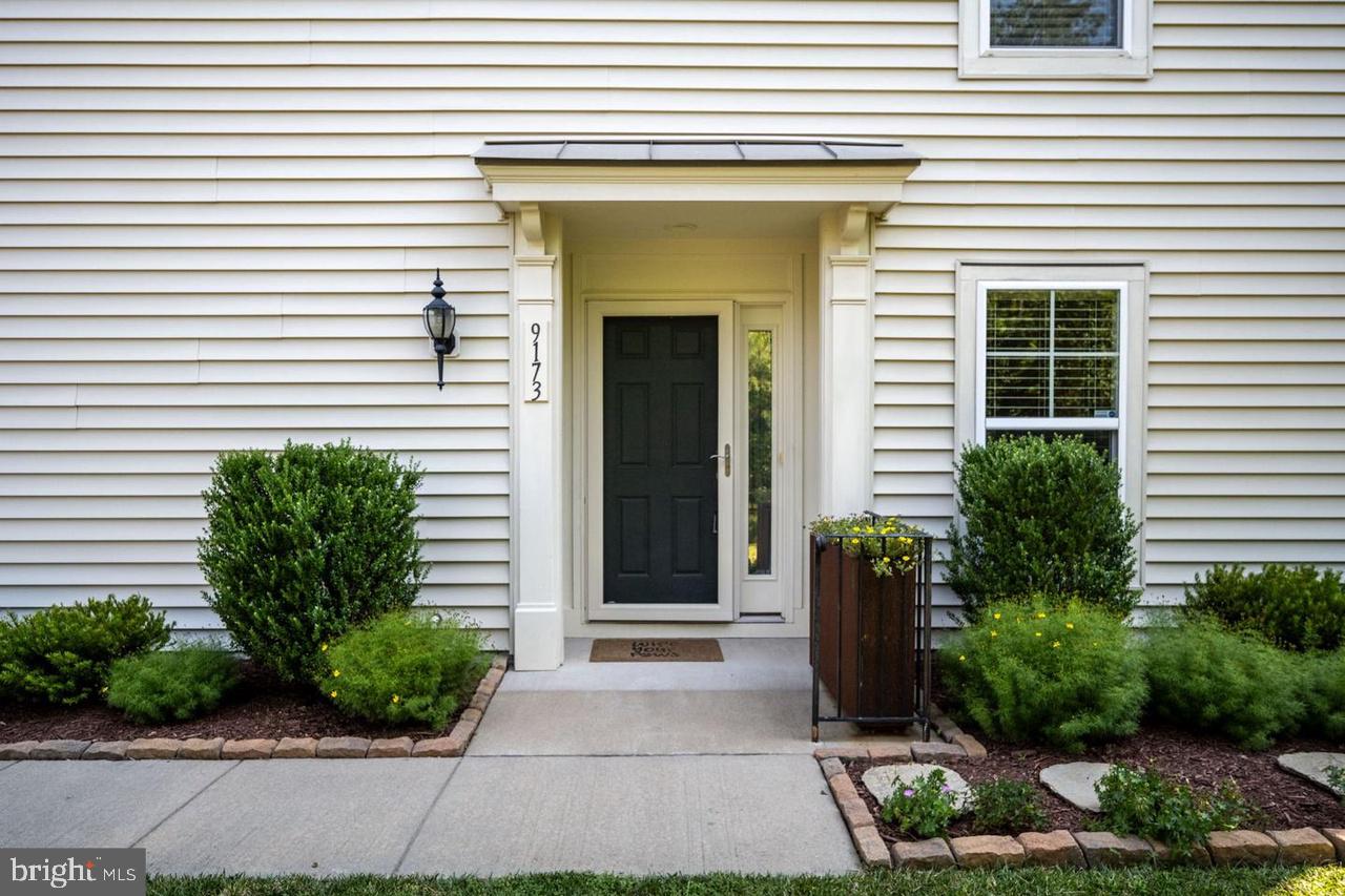 PEMBROOKE - Residential Lease