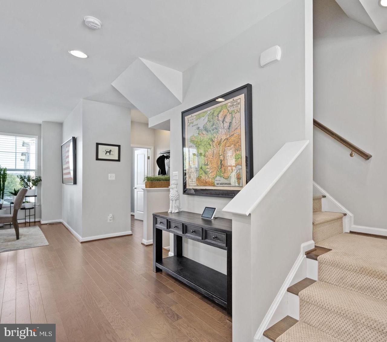 PEMBROOKE - Residential Lease