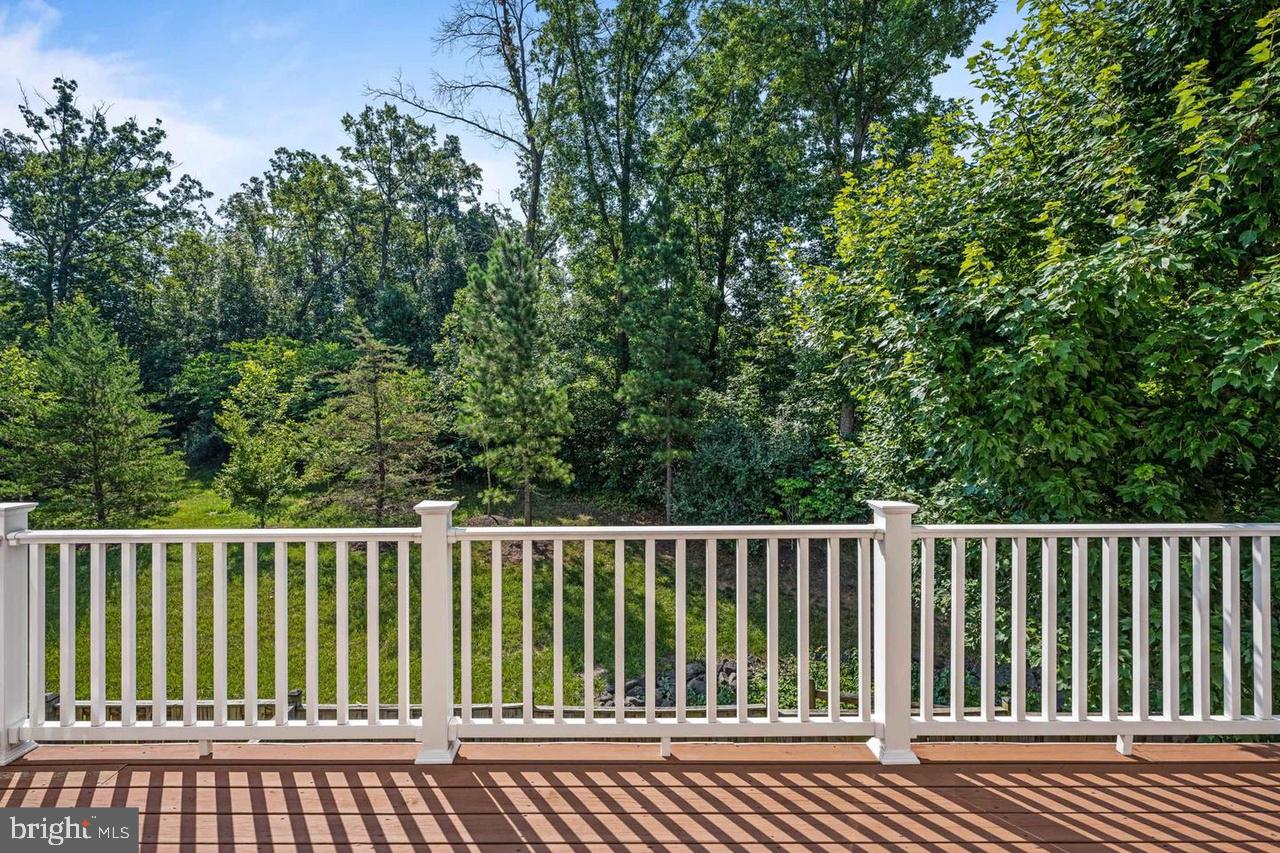 PEMBROOKE - Residential Lease