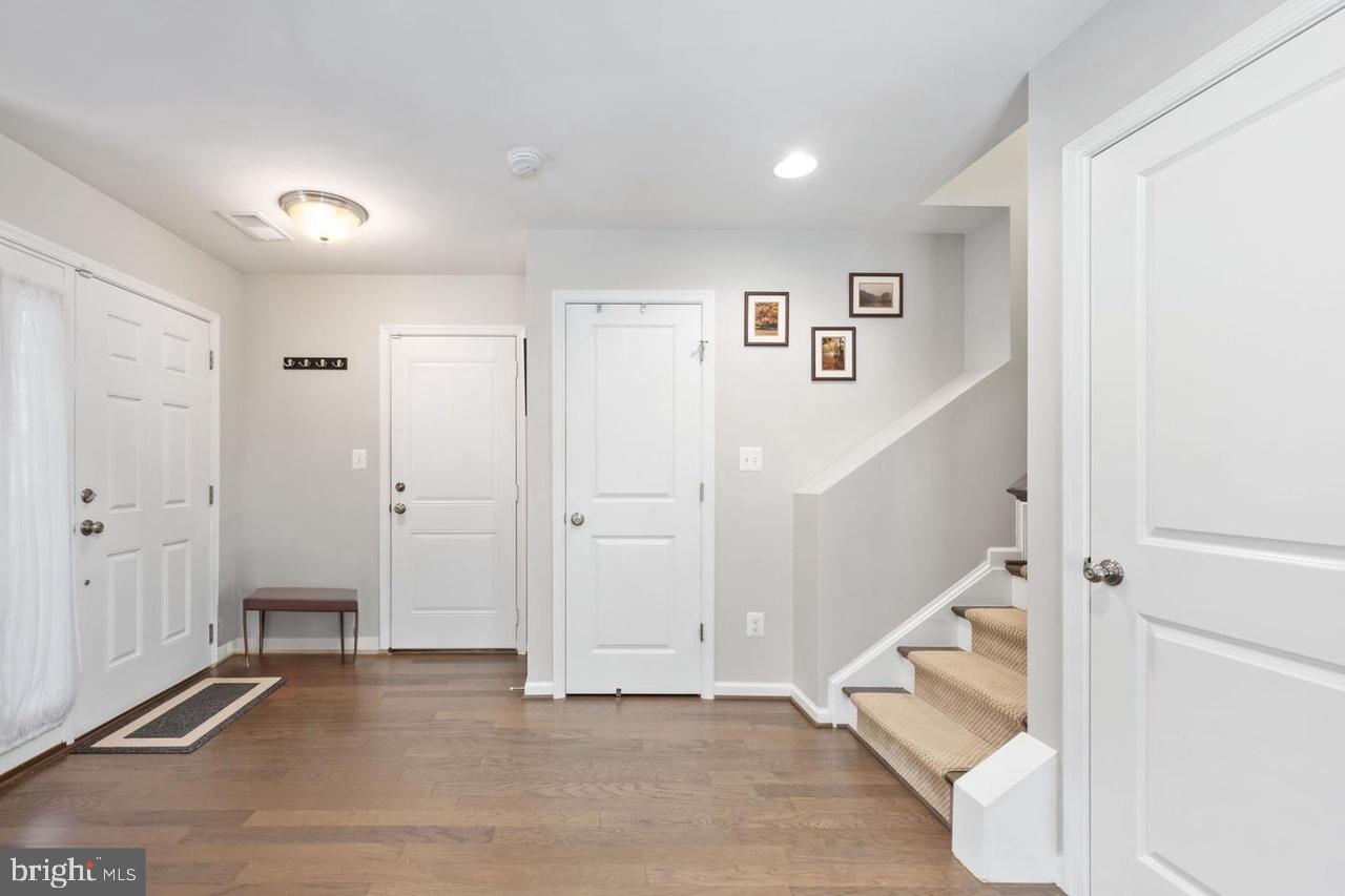 PEMBROOKE - Residential Lease