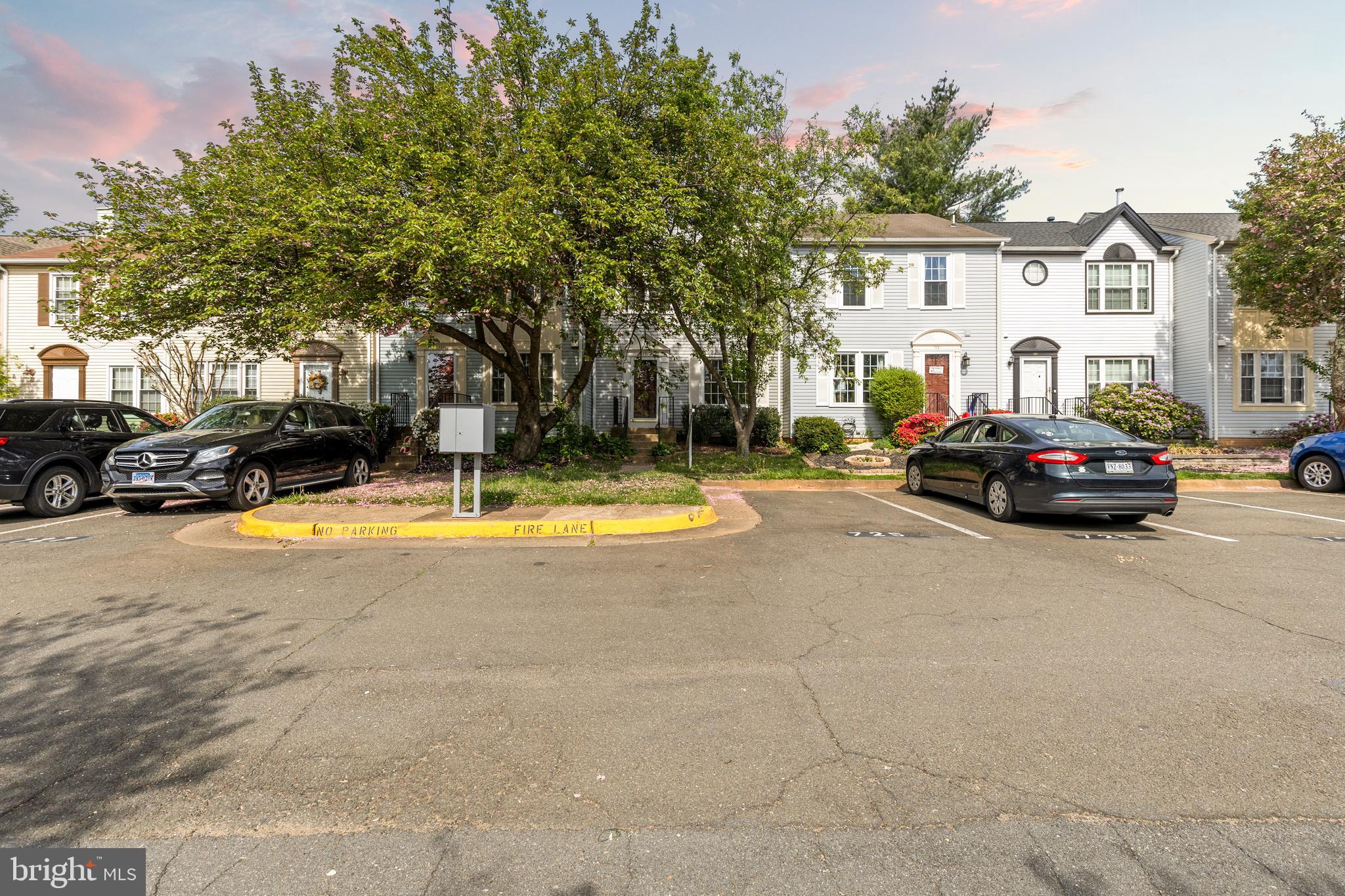 OAK SPRINGS - Residential