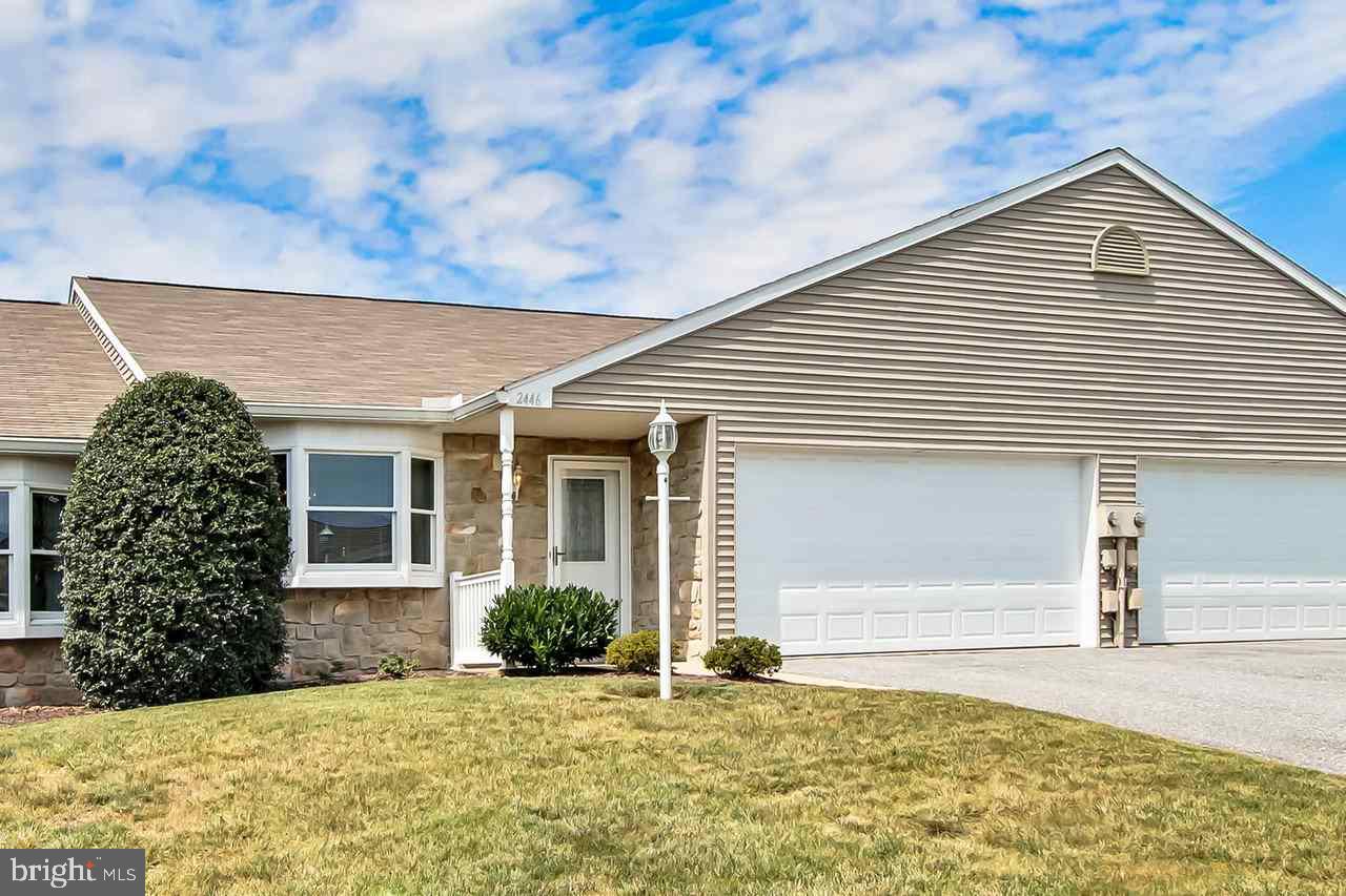 WHITE OAK MANOR - Residential