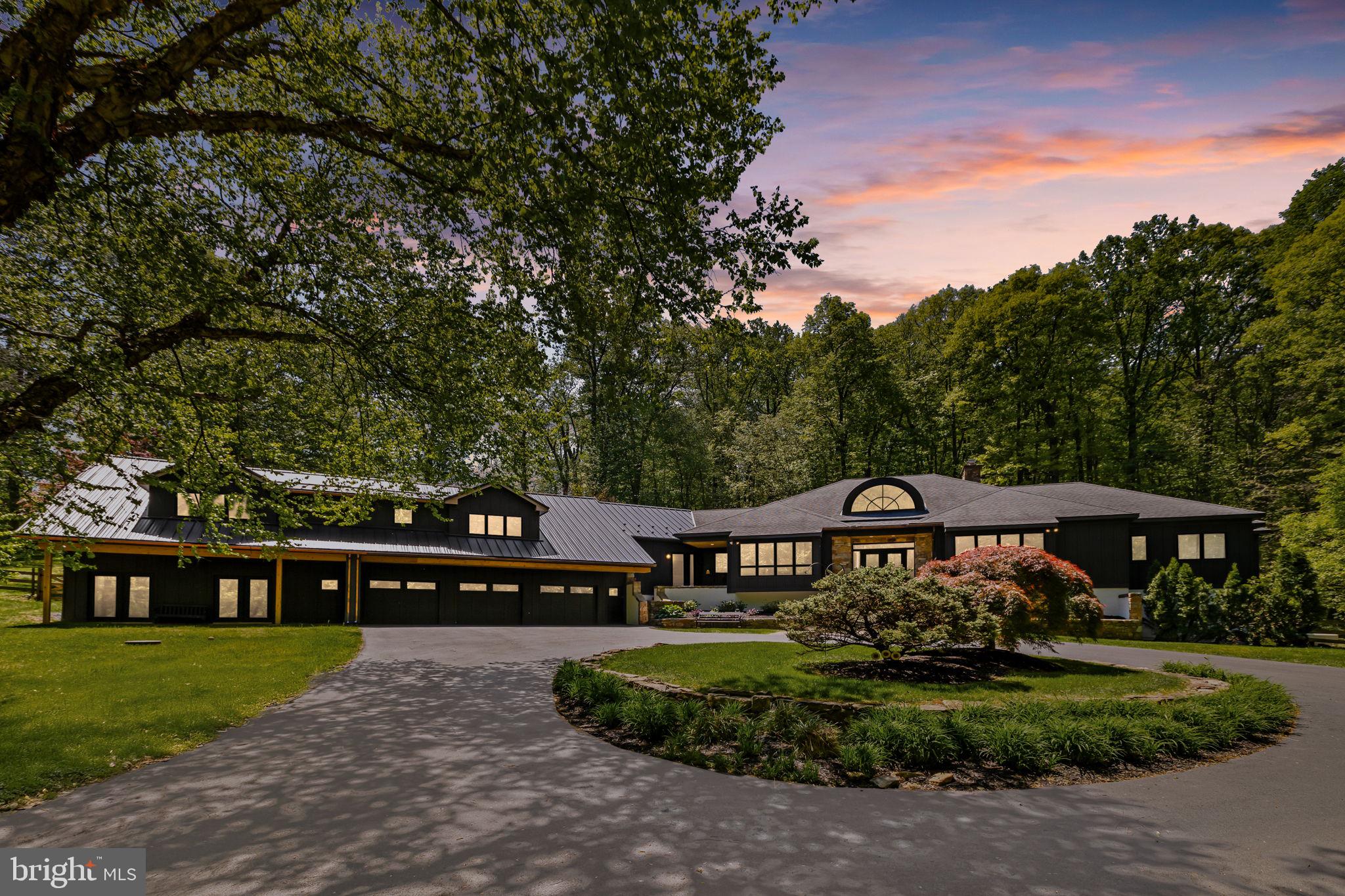 HUNTVIEW AT HORSES - Residential