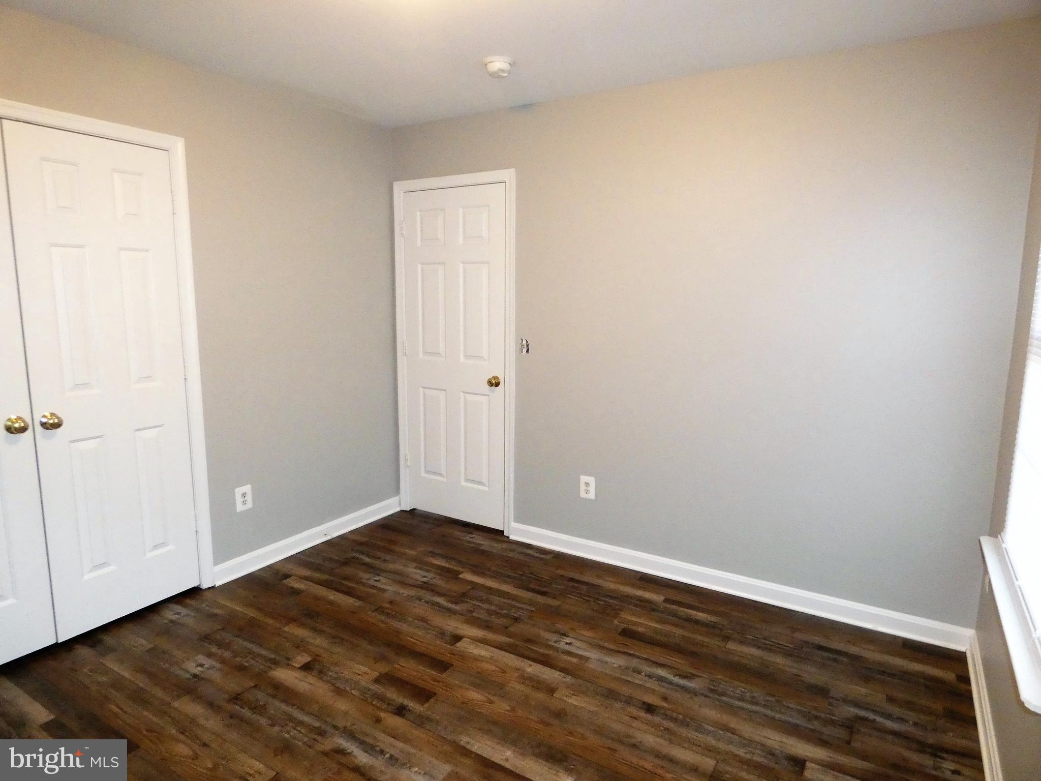 SOUTH OAKS - Residential Lease