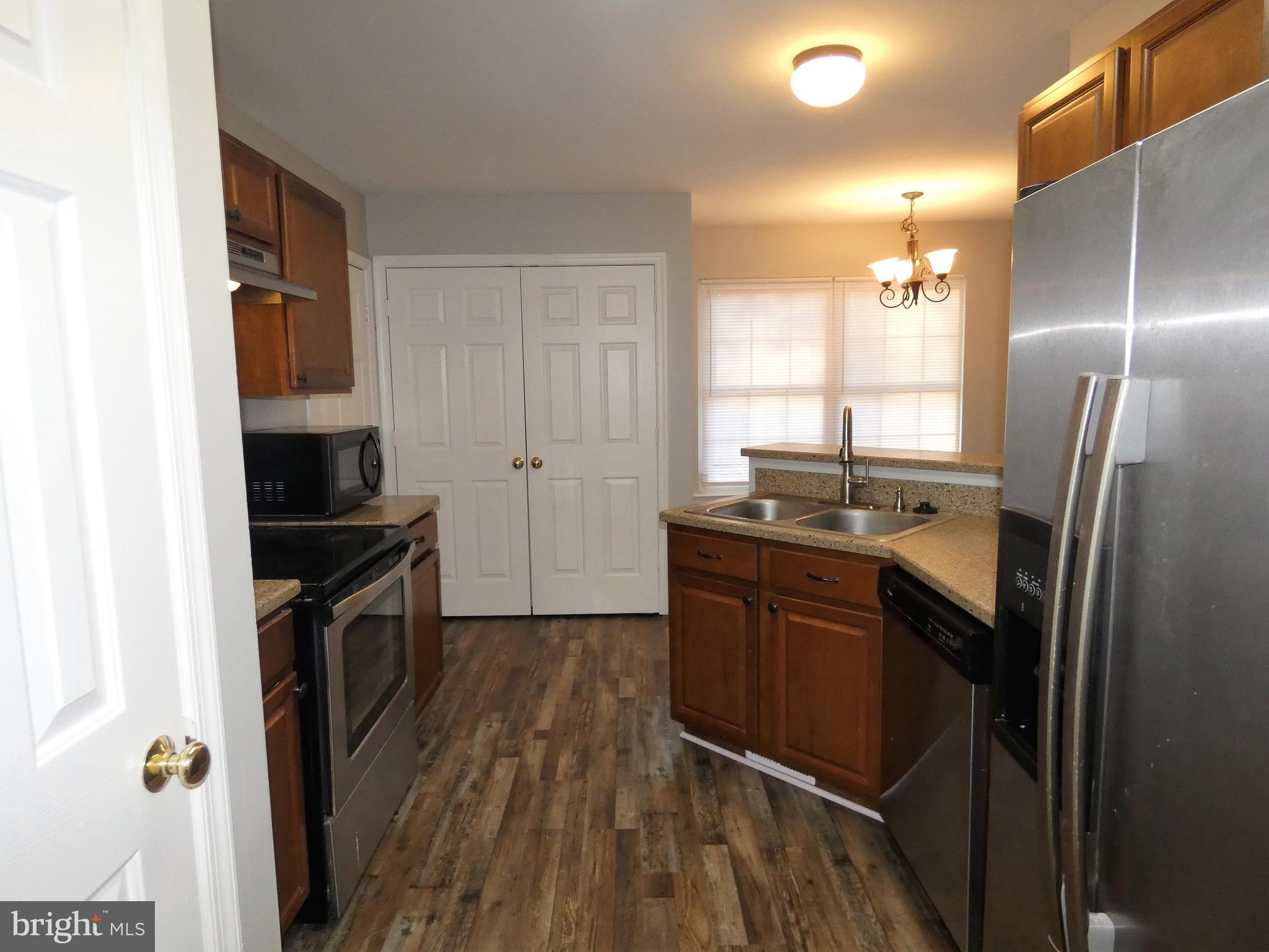 SOUTH OAKS - Residential Lease