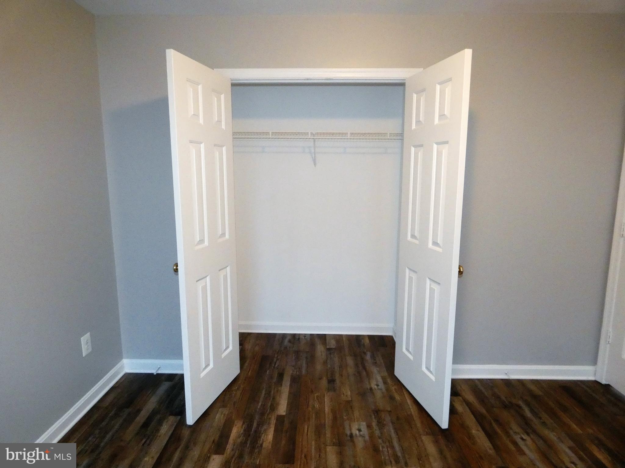 SOUTH OAKS - Residential Lease