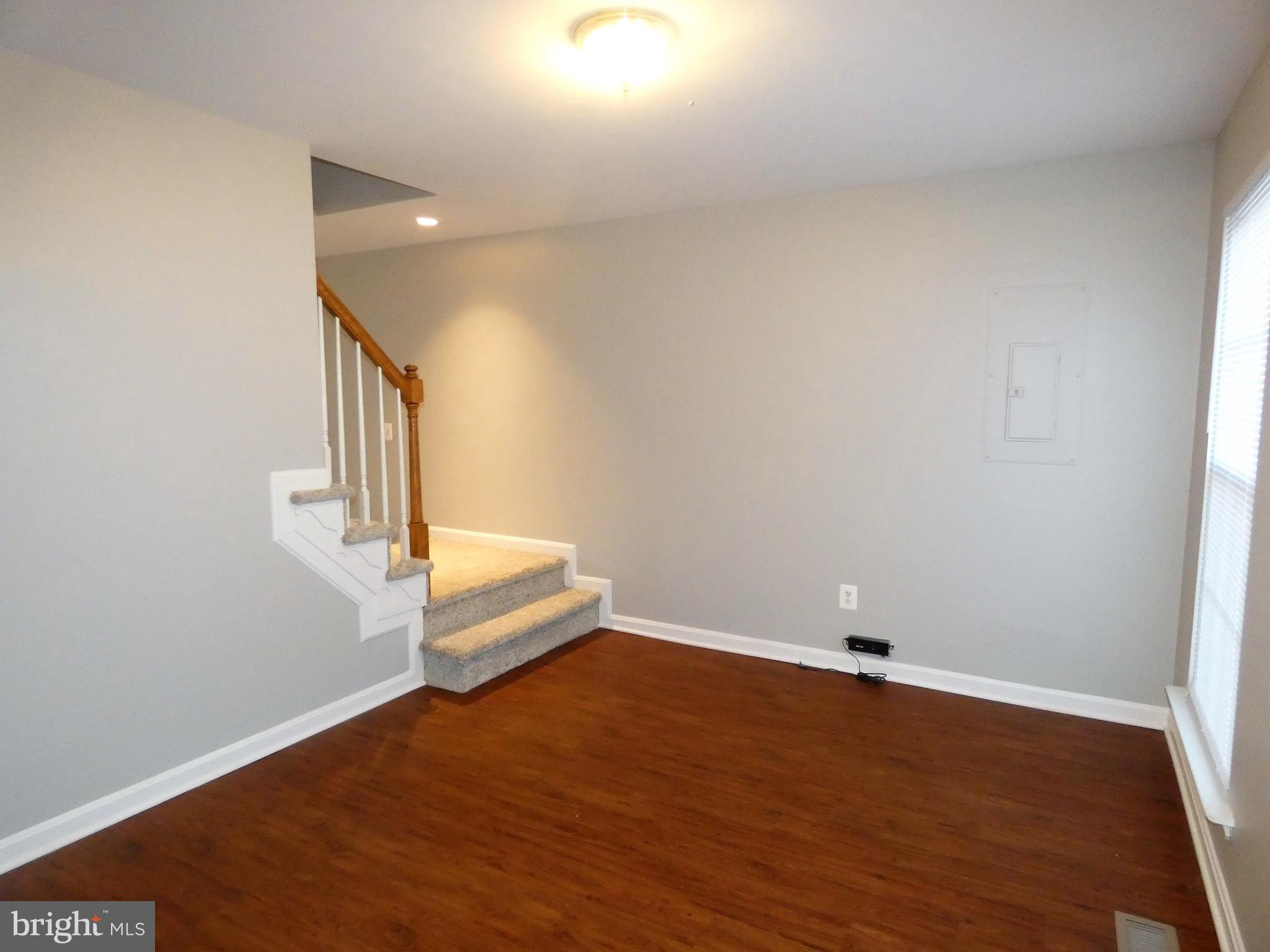 SOUTH OAKS - Residential Lease