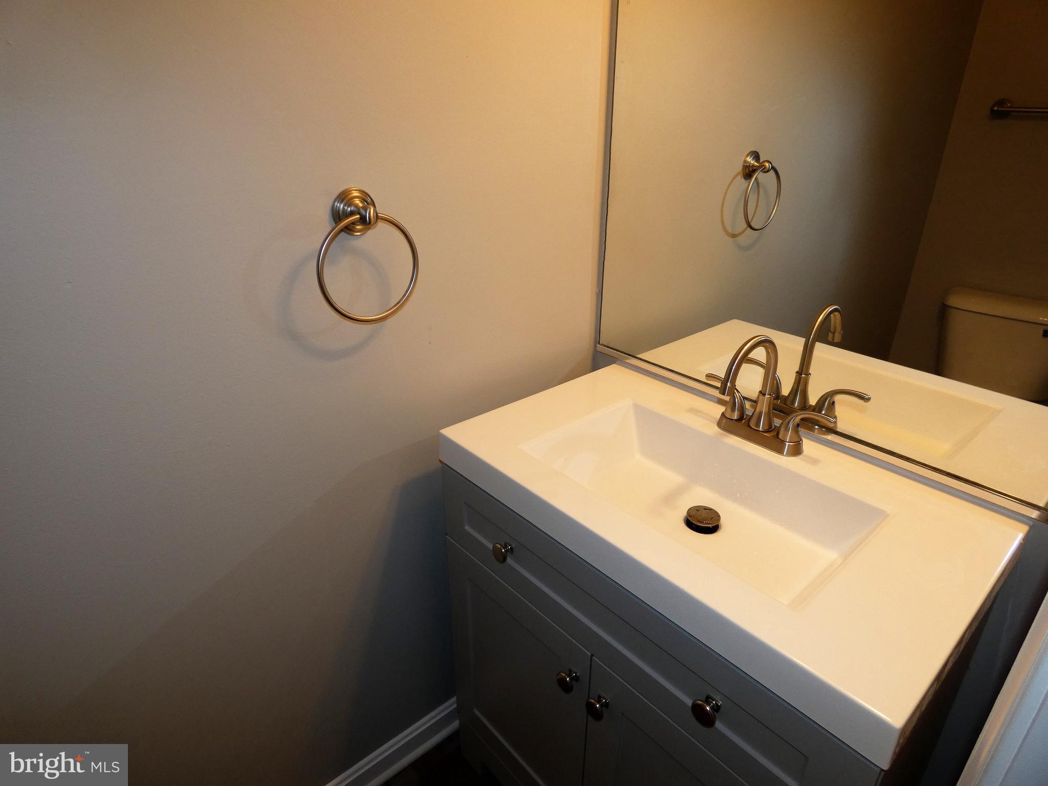 SOUTH OAKS - Residential Lease