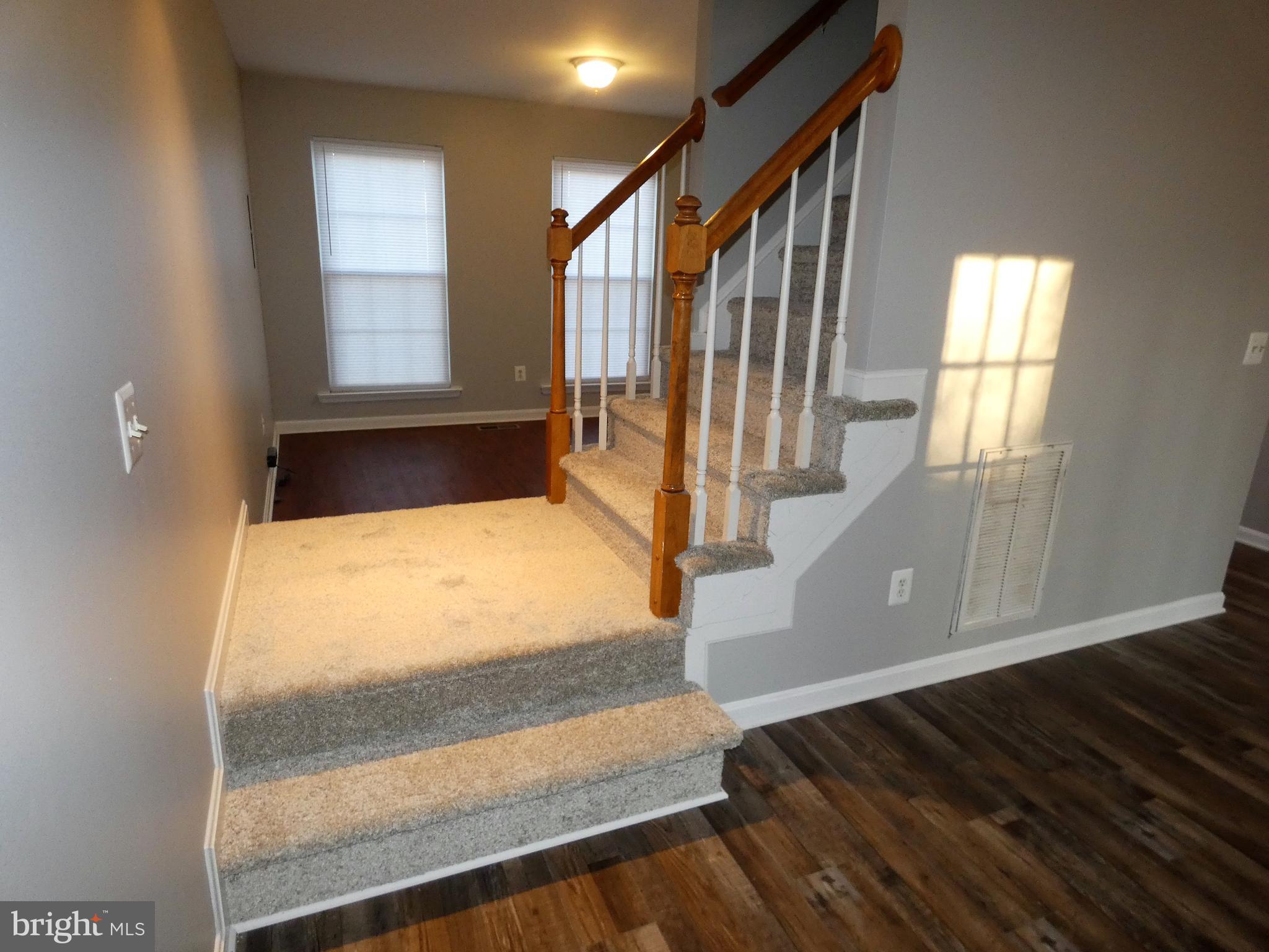 SOUTH OAKS - Residential Lease