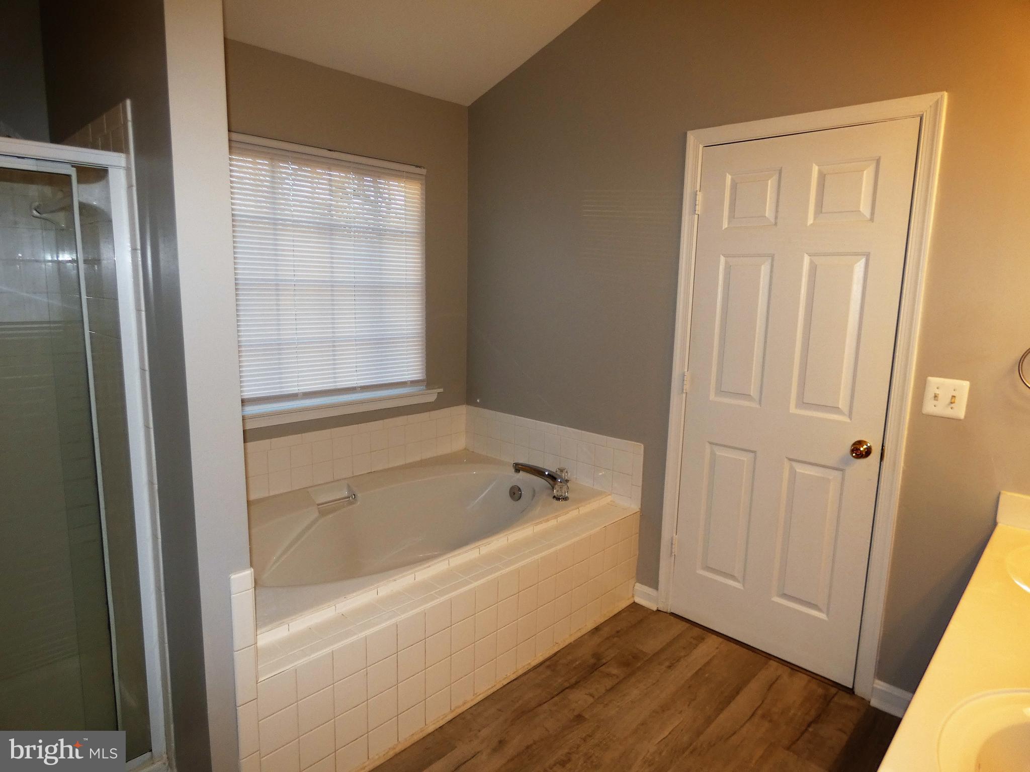 SOUTH OAKS - Residential Lease