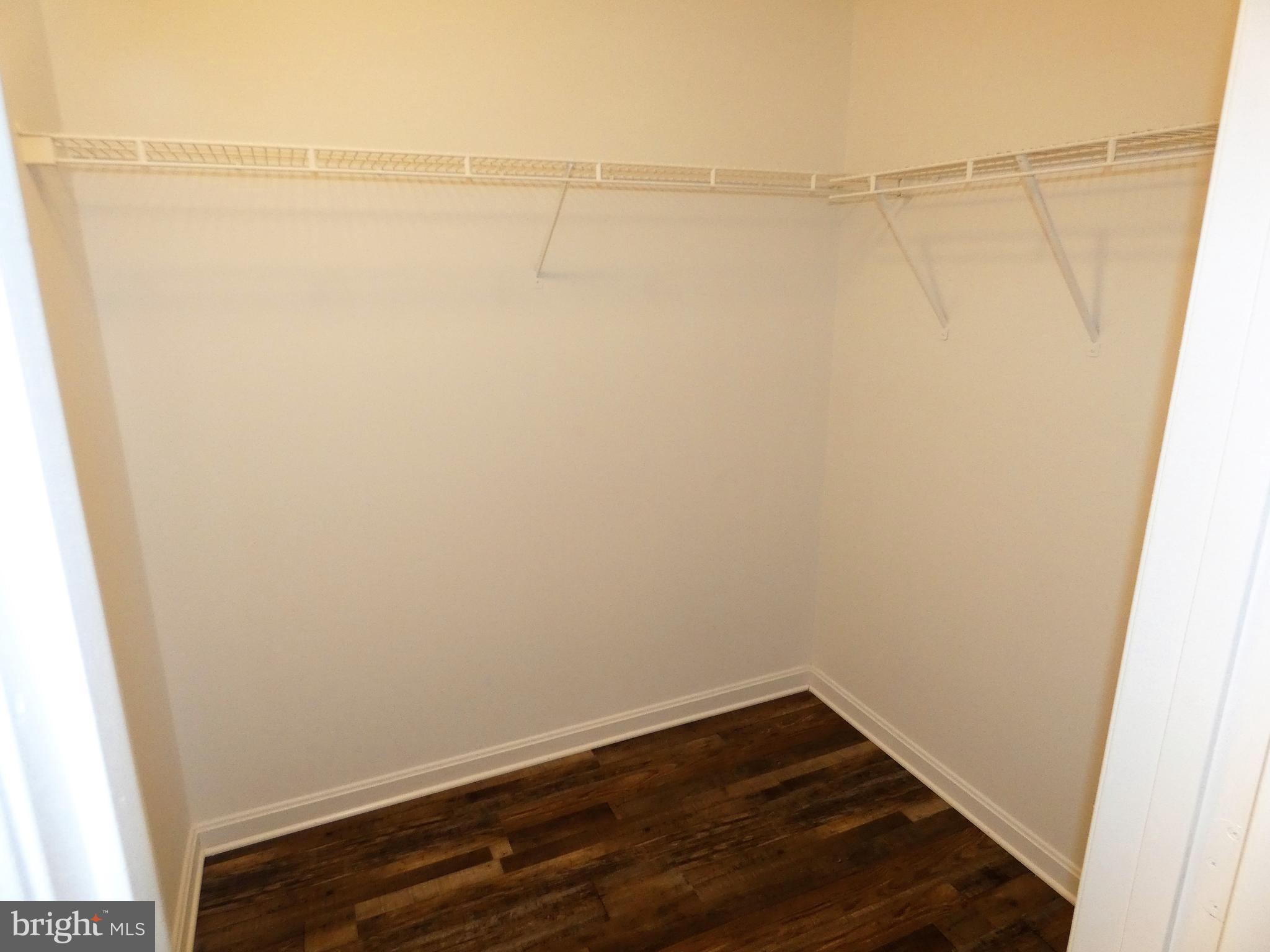SOUTH OAKS - Residential Lease