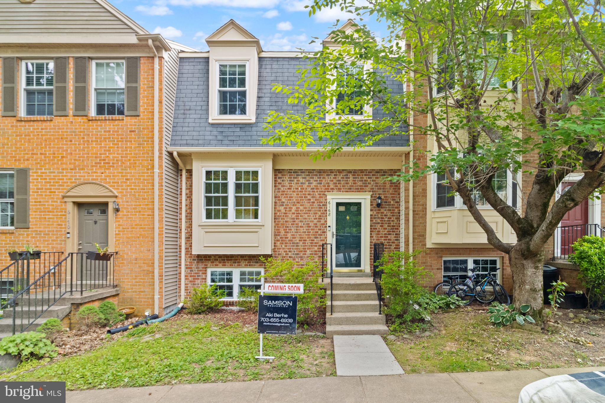 Beautiful three-level townhouse featuring 4 bedrooms and 3.5 bathrooms in a convenient and desirable location. The kitchen offers maple cabinetry, stainless steel appliances, and a center island that opens to the dining area, creating a bright and functional layout. A separate dining room provides access to the rear deck, making it ideal for entertaining and outdoor gatherings.
The foyer welcomes you with gleaming hardwood floors, while the spacious primary suite features vaulted ceilings and a walk-in closet. The finished basement includes a large recreation room with a charming brick fireplace and walk-out access to the backyard.
Conveniently located near the Rolling Road VRE Station, the NGA site, and George Mason University. Nearby shopping and everyday conveniences include Giant Food, Whole Foods Market, Walgreens, and CVS. Outdoor enthusiasts will also appreciate the close proximity to the scenic Pohick Creek area and the 40-mile Cross County Trail for hiking and recreation.