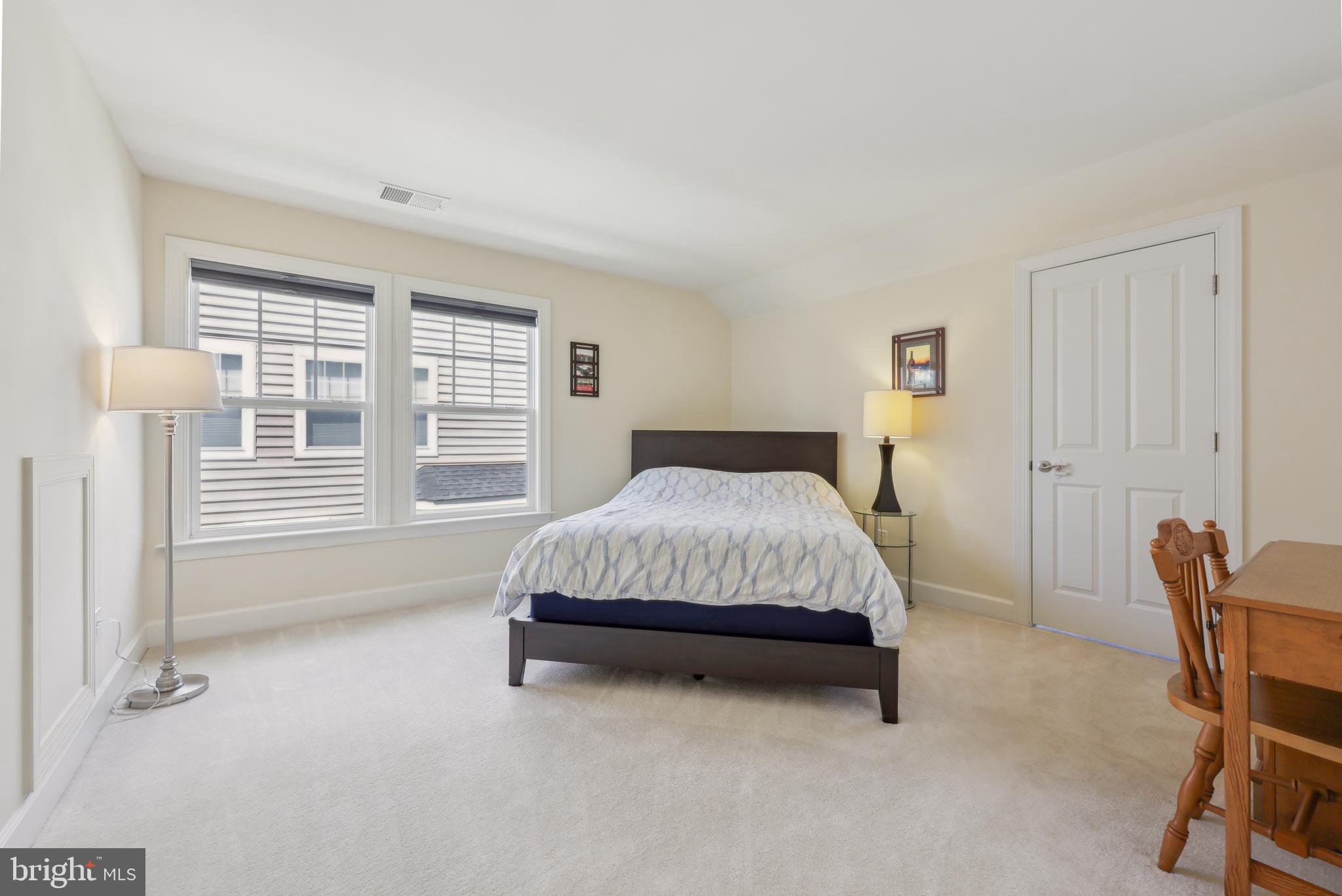 AVERY PARK - Residential