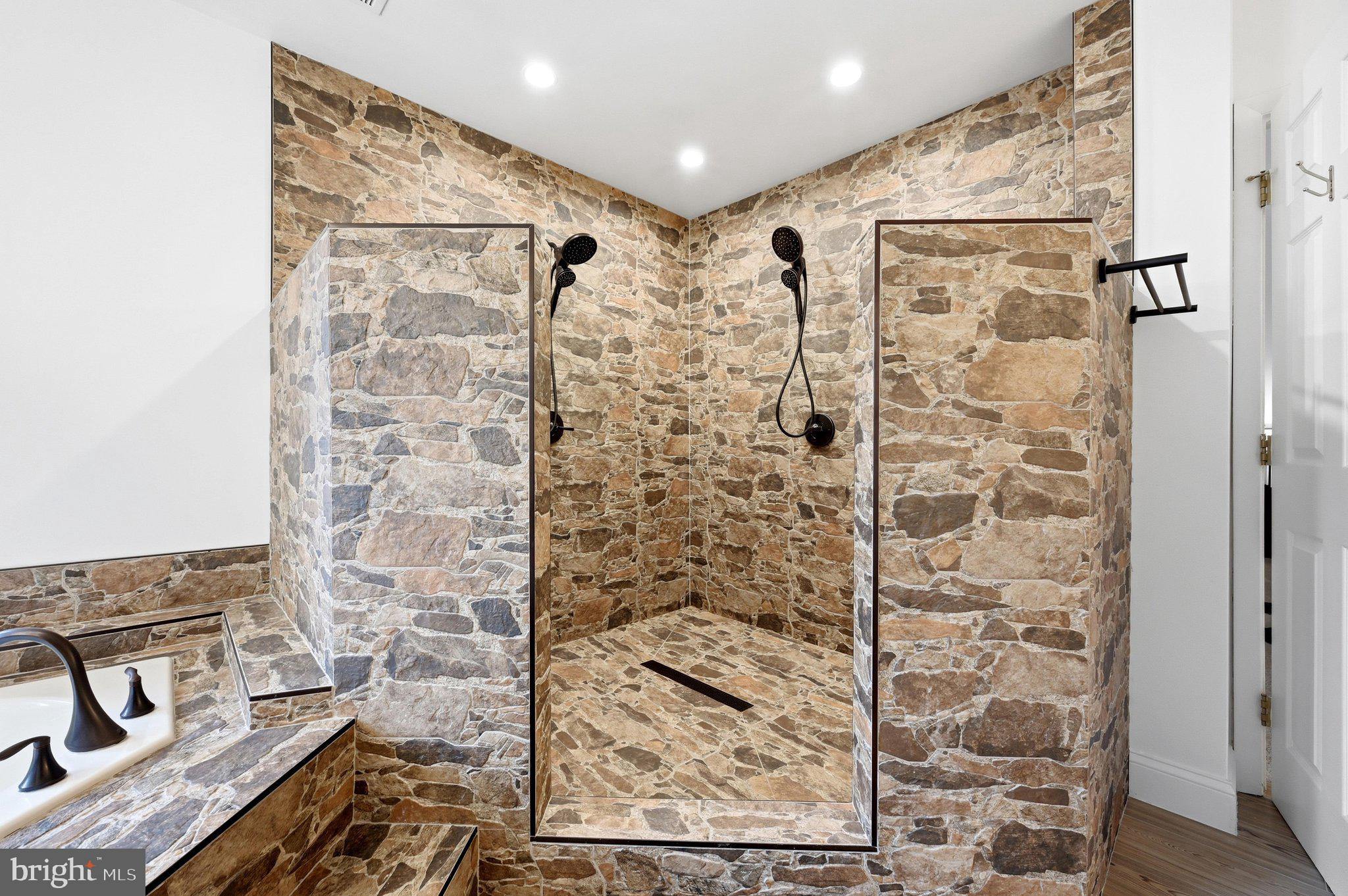GLEN HAVEN - Residential