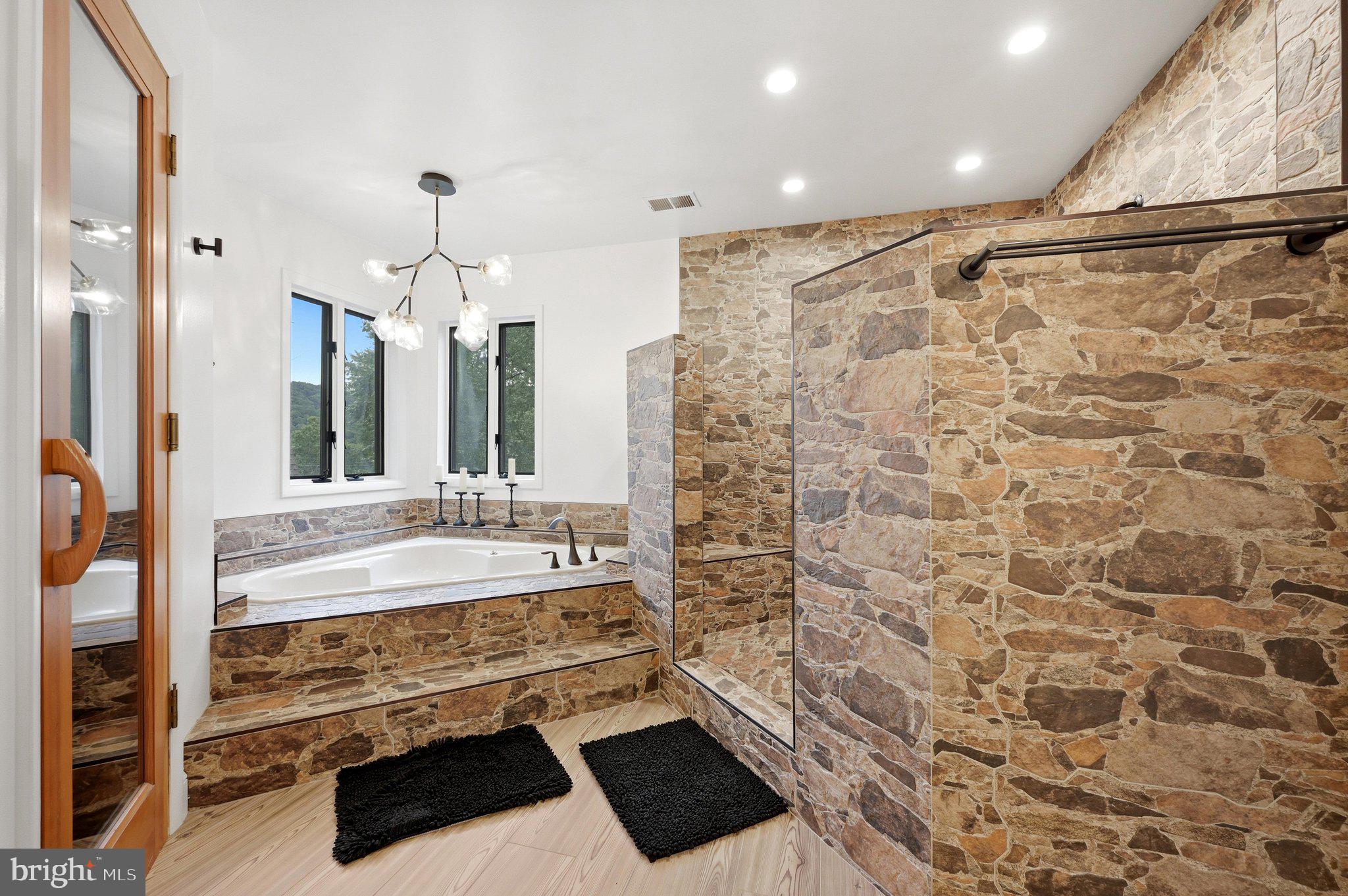 GLEN HAVEN - Residential
