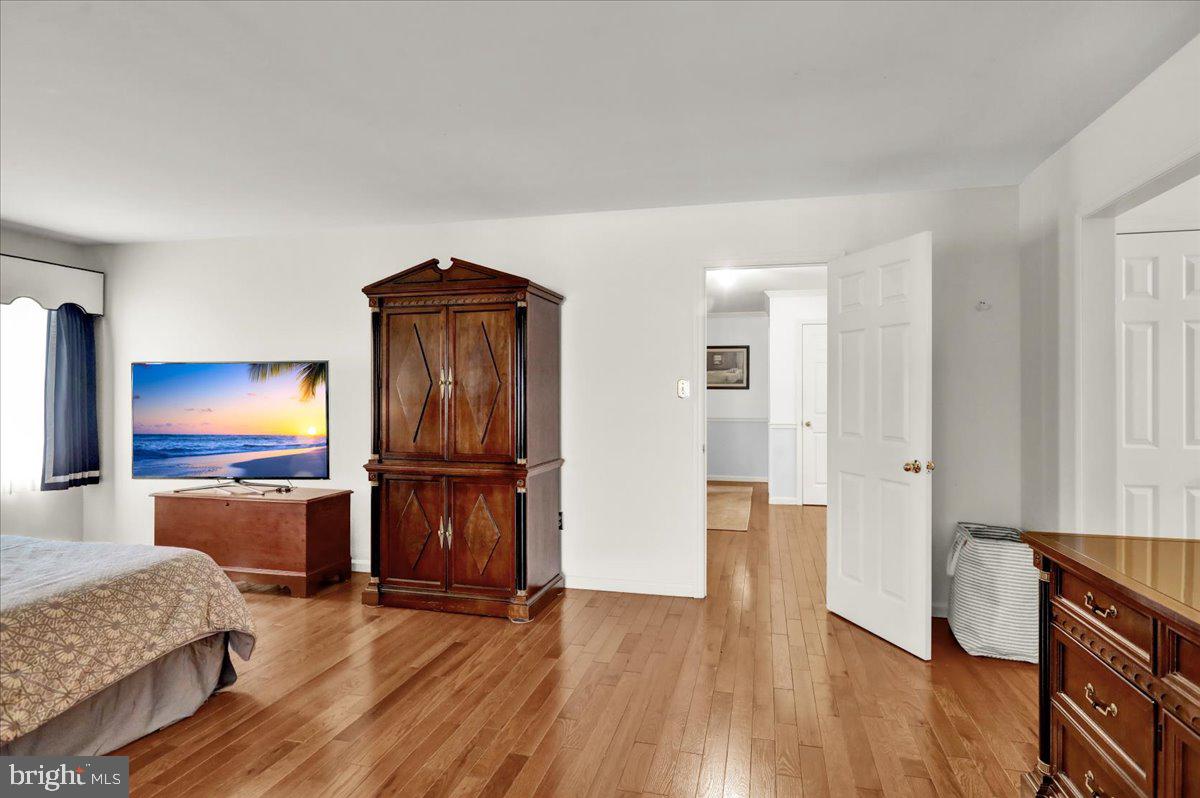 WILSHIRE MEADOWS - Residential