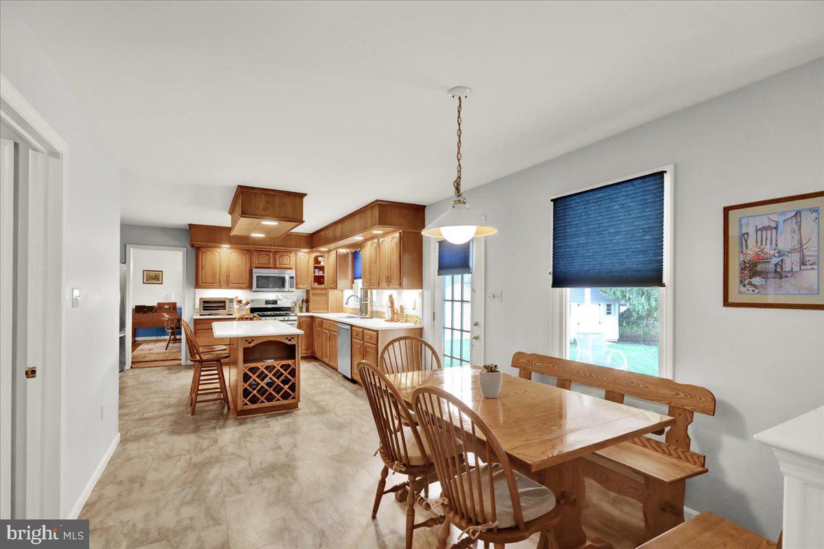 WILSHIRE MEADOWS - Residential