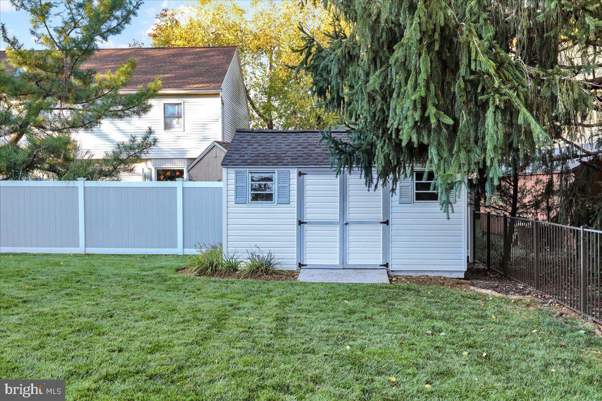 WILSHIRE MEADOWS - Residential
