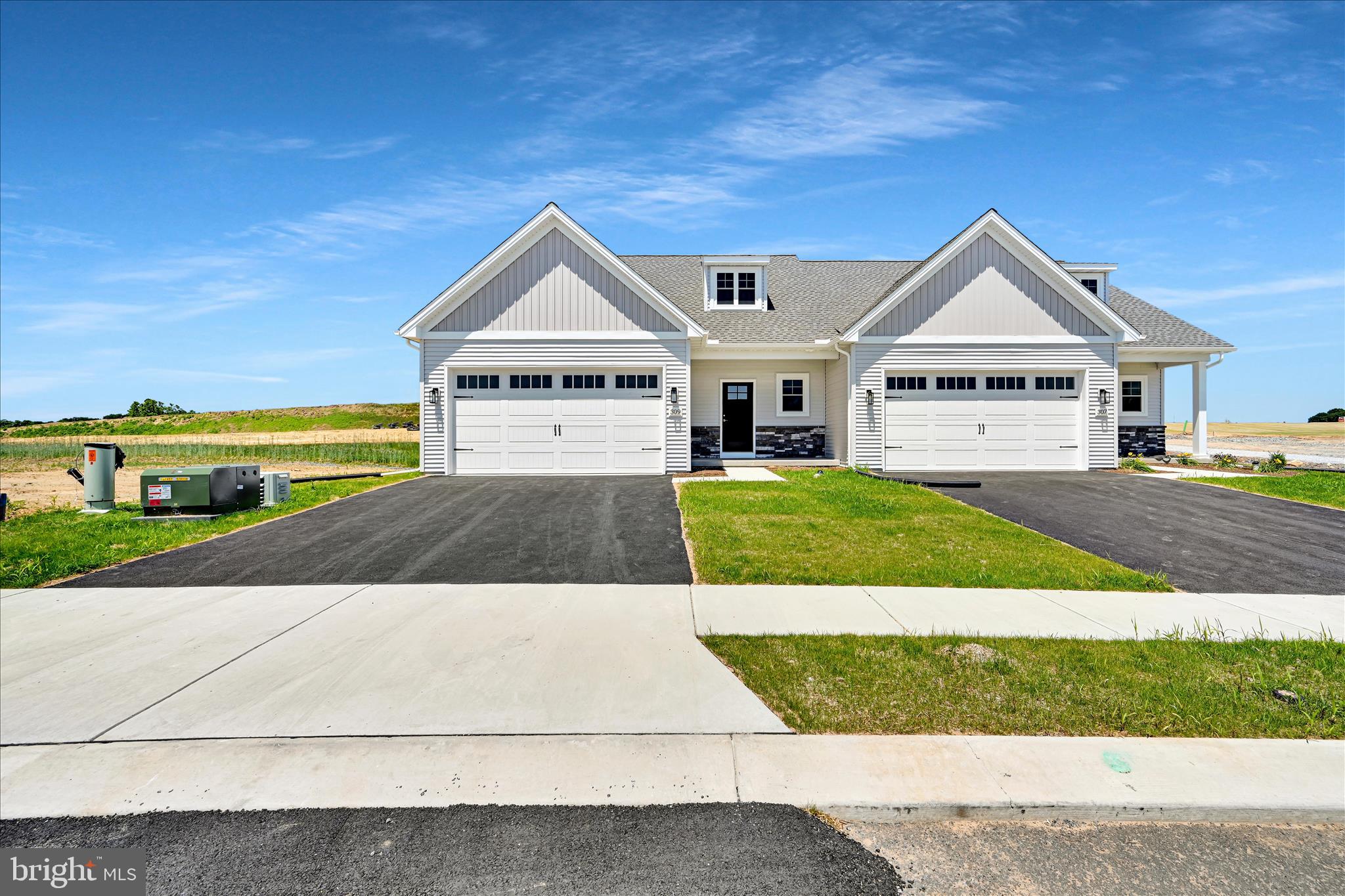 STONEYBROOK OF ELIZABETHTOWN - Residential