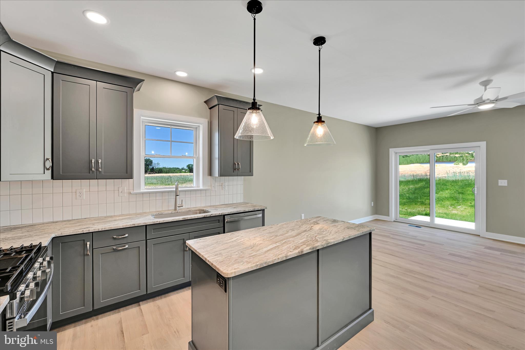 STONEYBROOK OF ELIZABETHTOWN - Residential