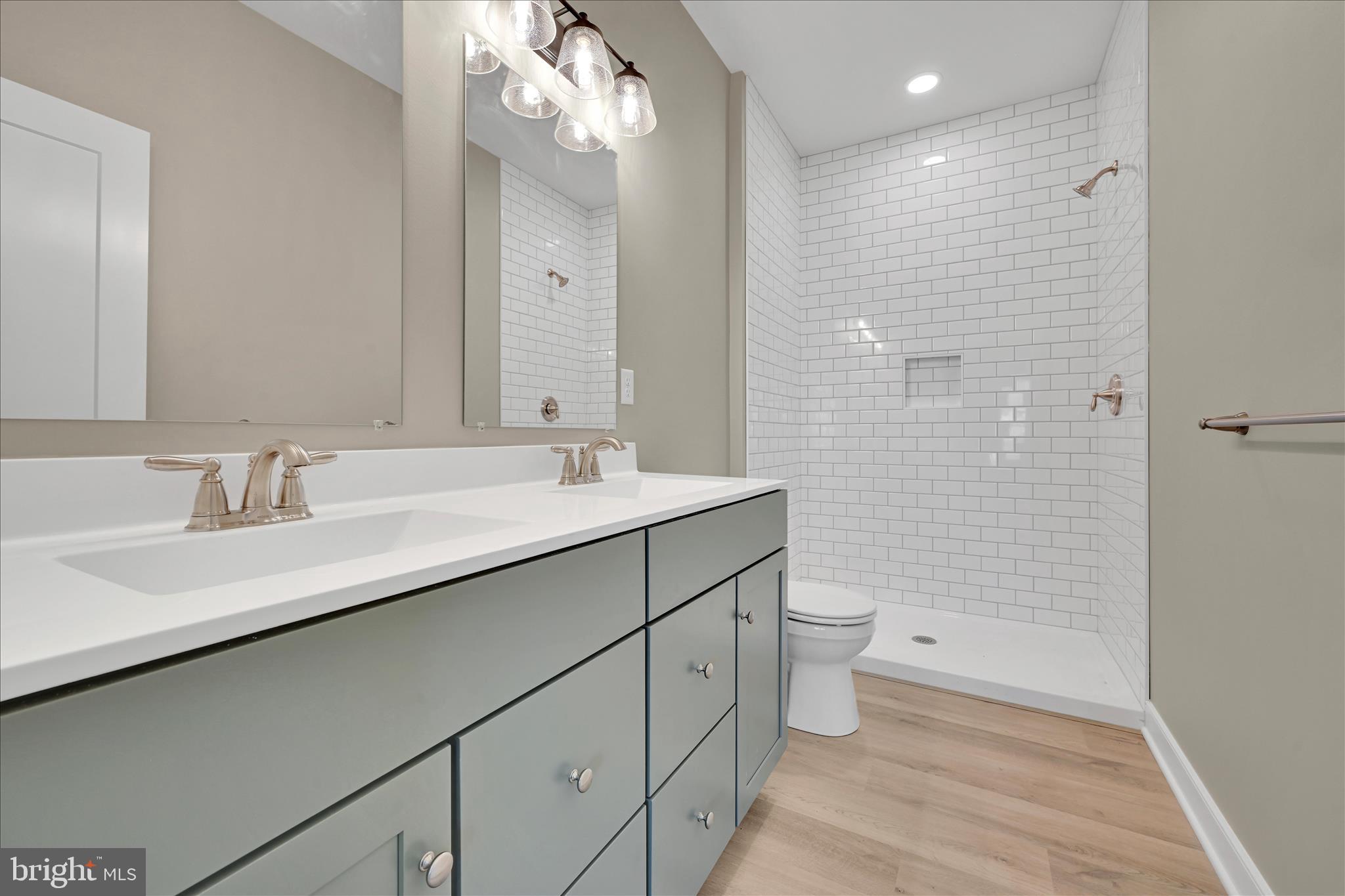 STONEYBROOK OF ELIZABETHTOWN - Residential