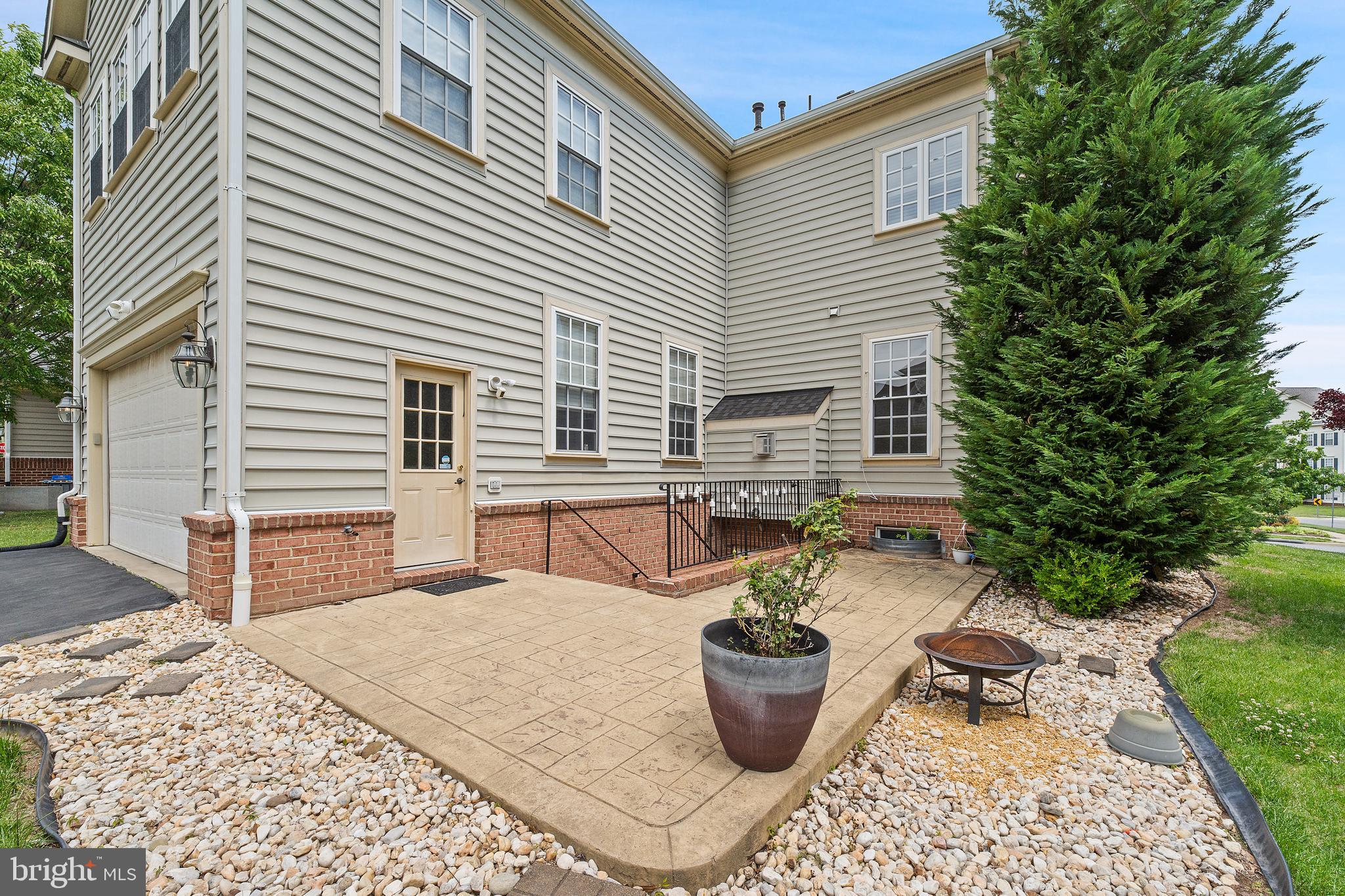 NEW BRISTOW VILLAGE - Residential