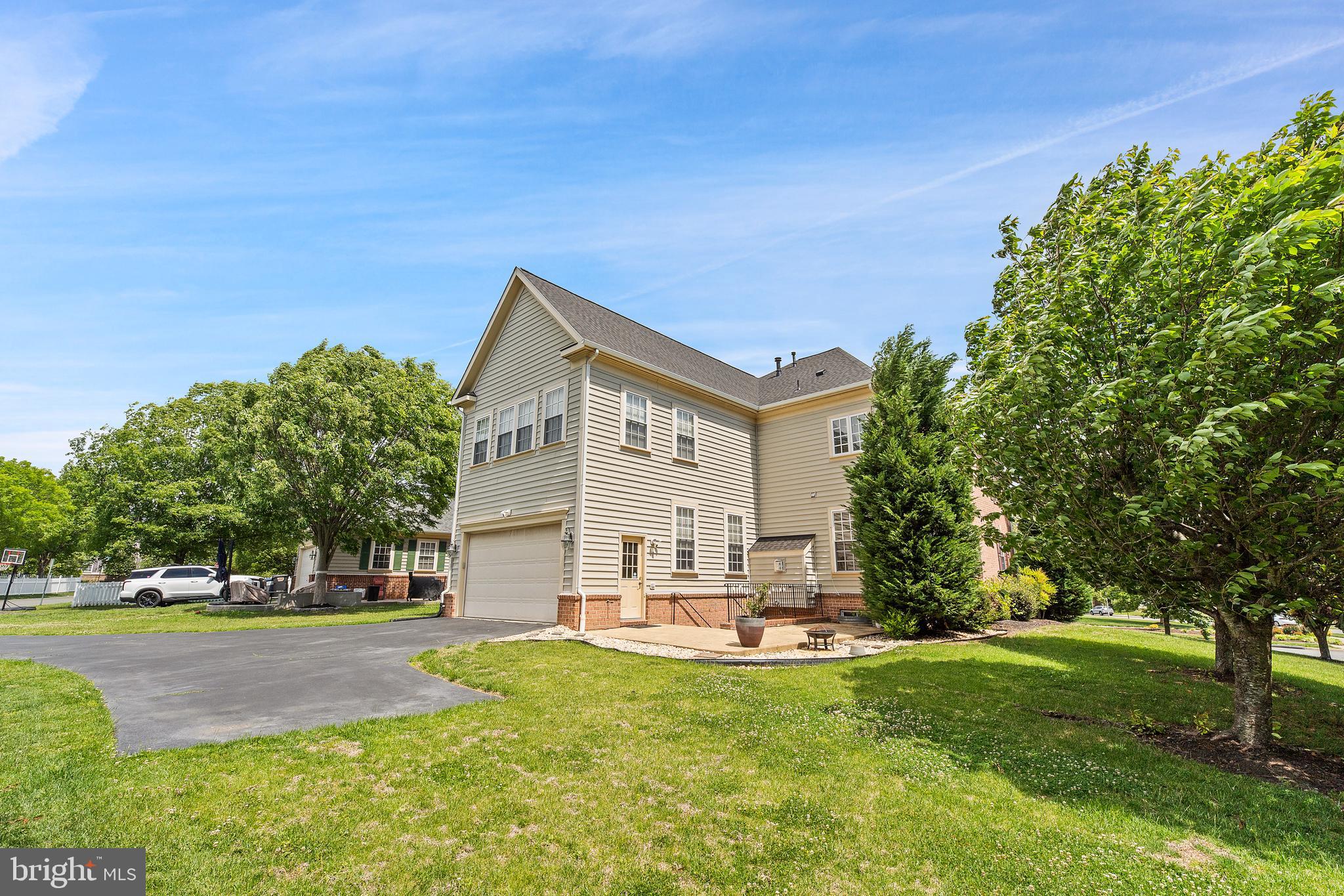 NEW BRISTOW VILLAGE - Residential