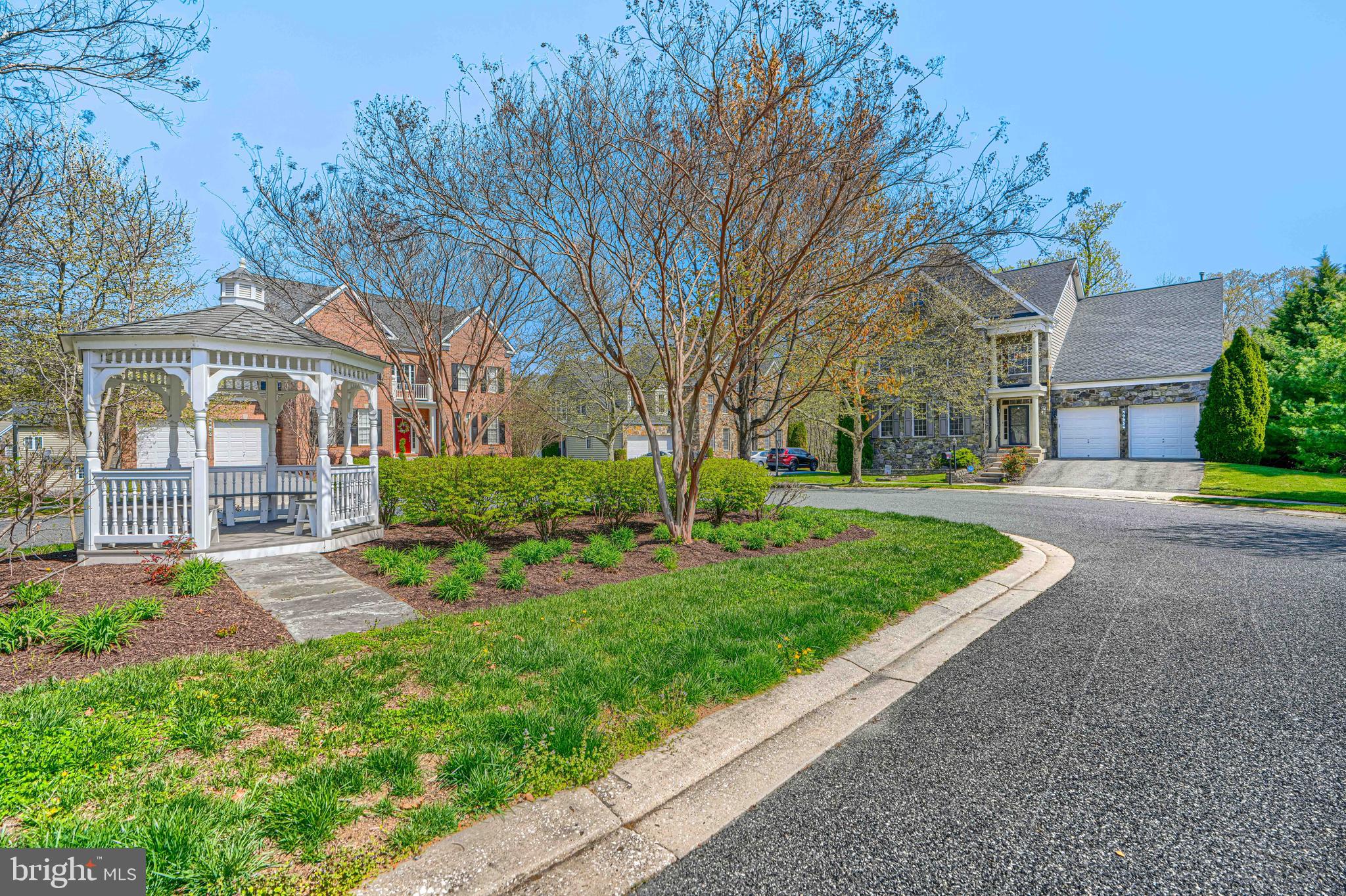 PERRY HALL - Residential
