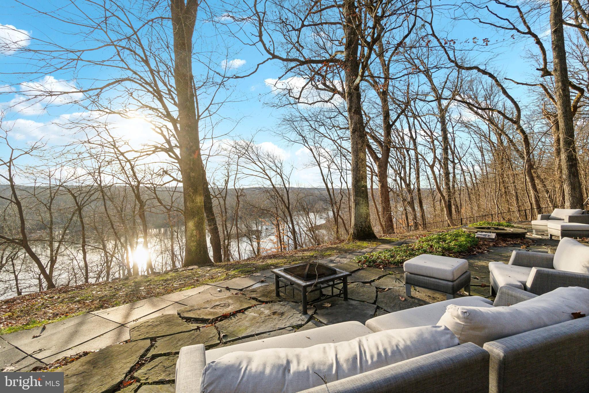 BEALLMOUNT GROVE - Residential