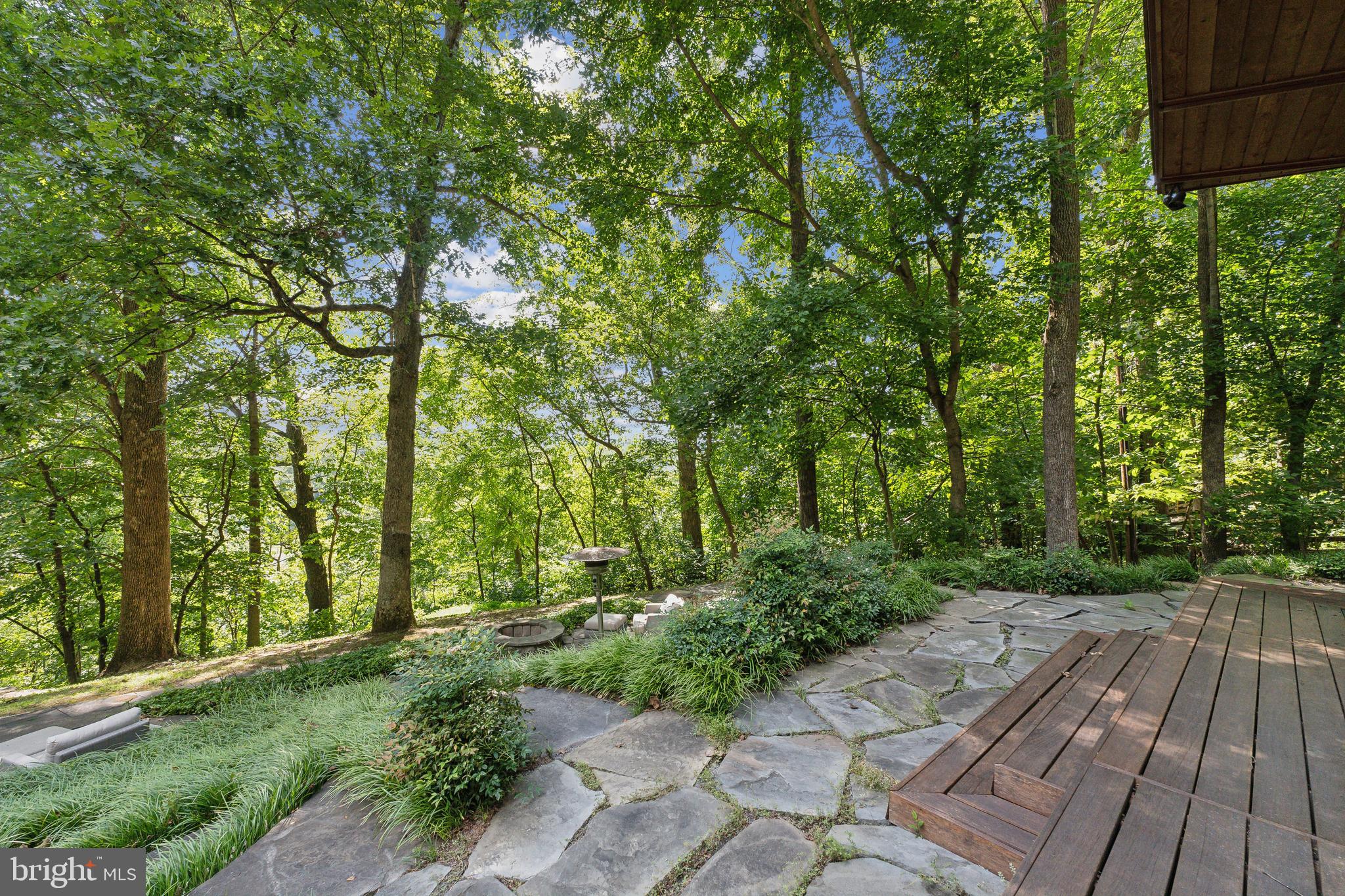 BEALLMOUNT GROVE - Residential