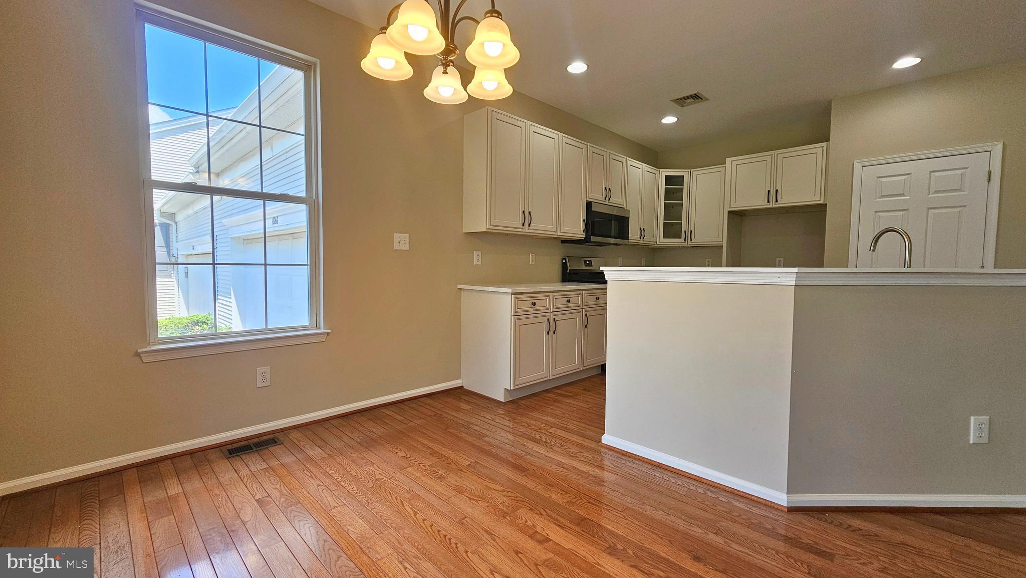 FOUR SEASONS AT SV - Residential