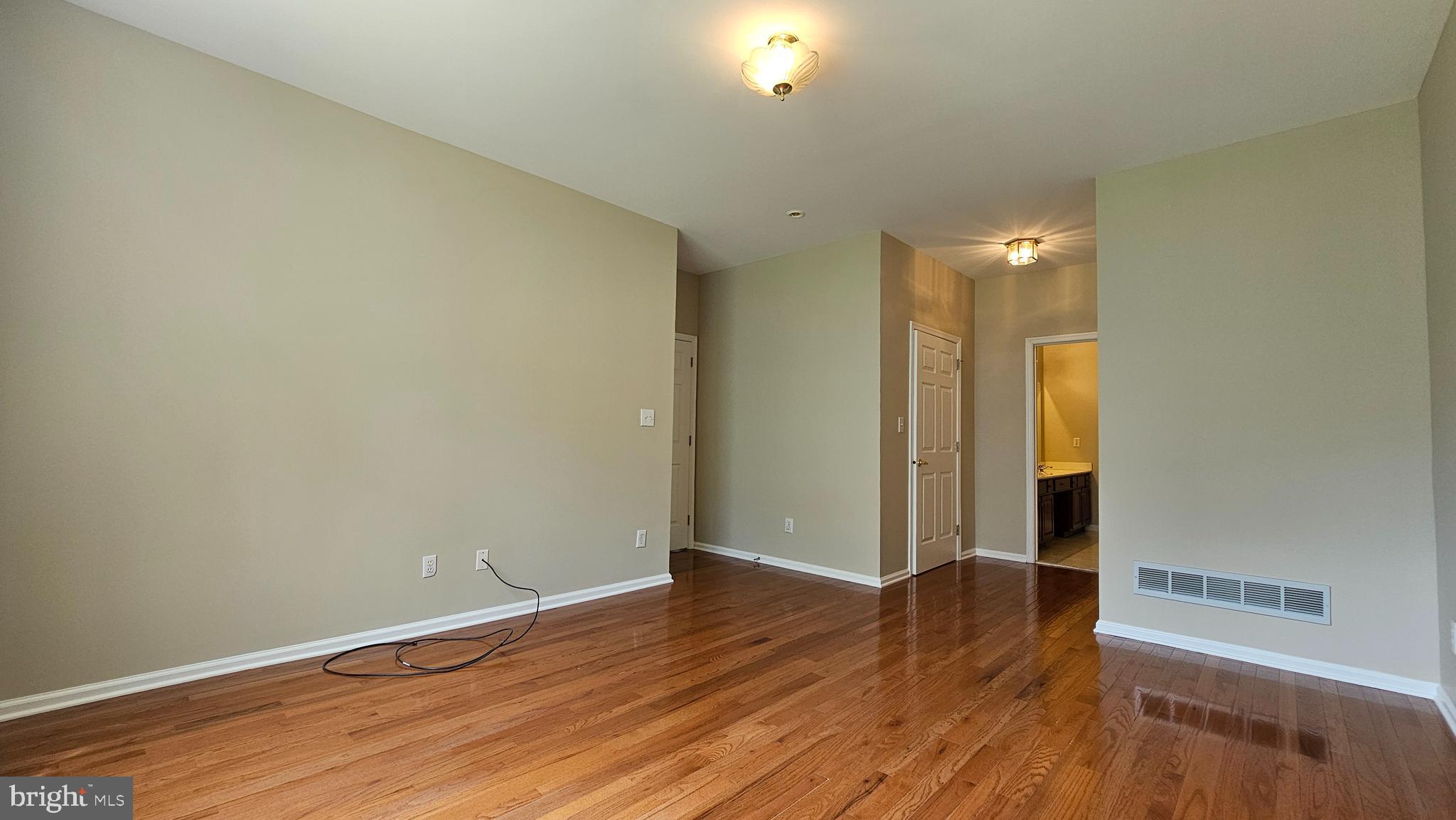 FOUR SEASONS AT SV - Residential