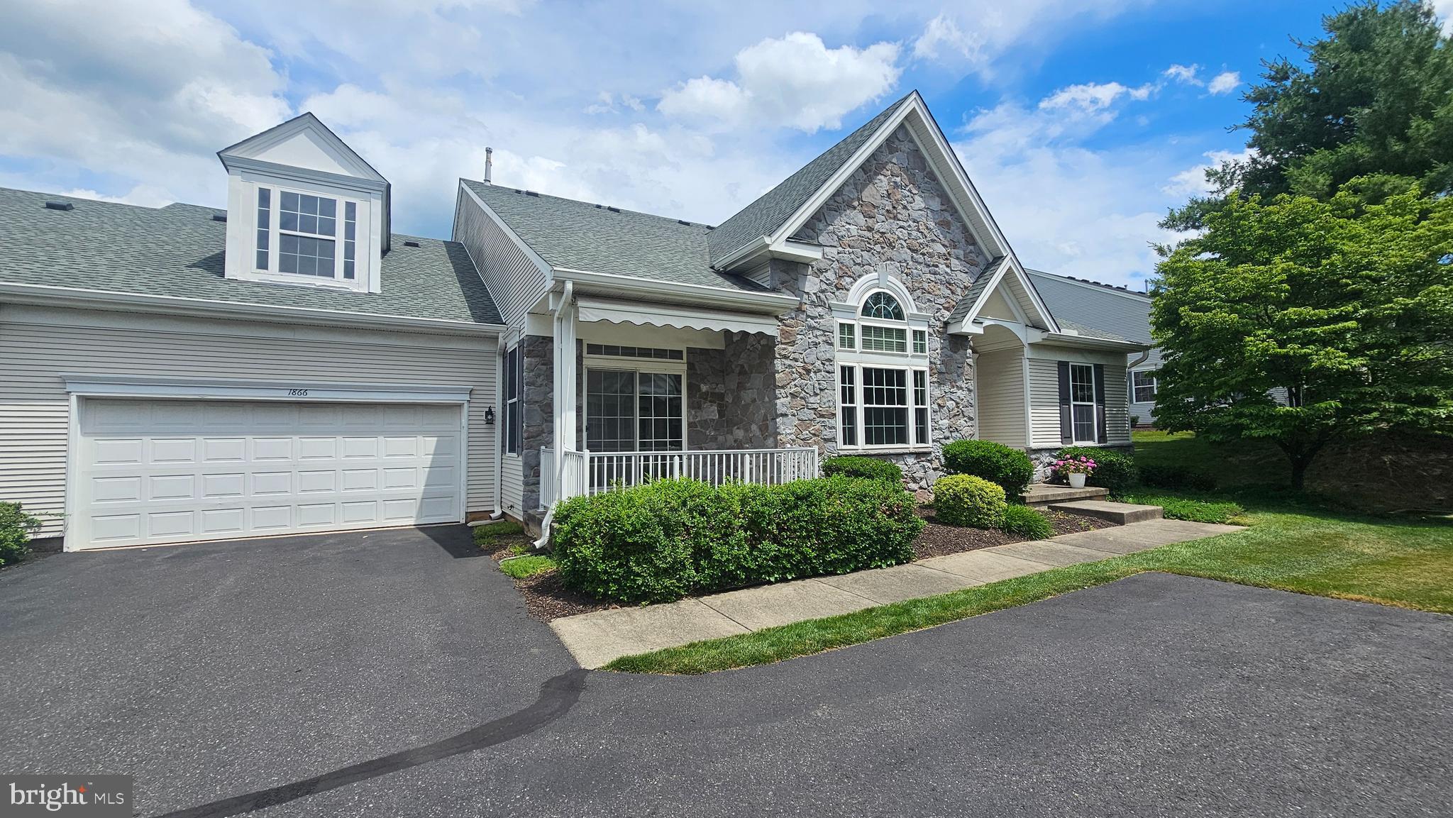 FOUR SEASONS AT SV - Residential