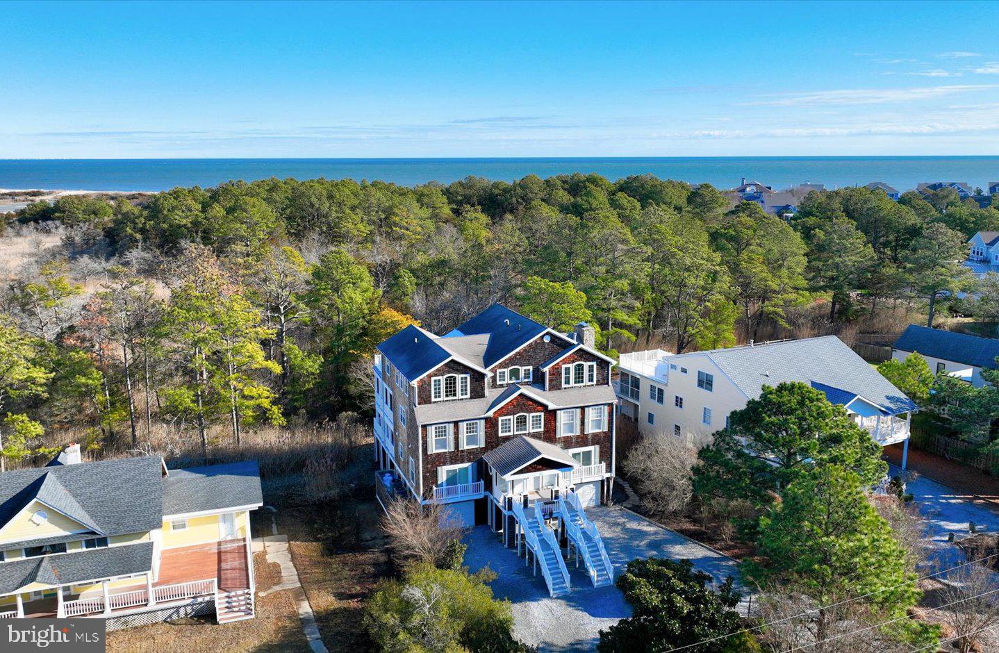 NORTH SHORES - Residential