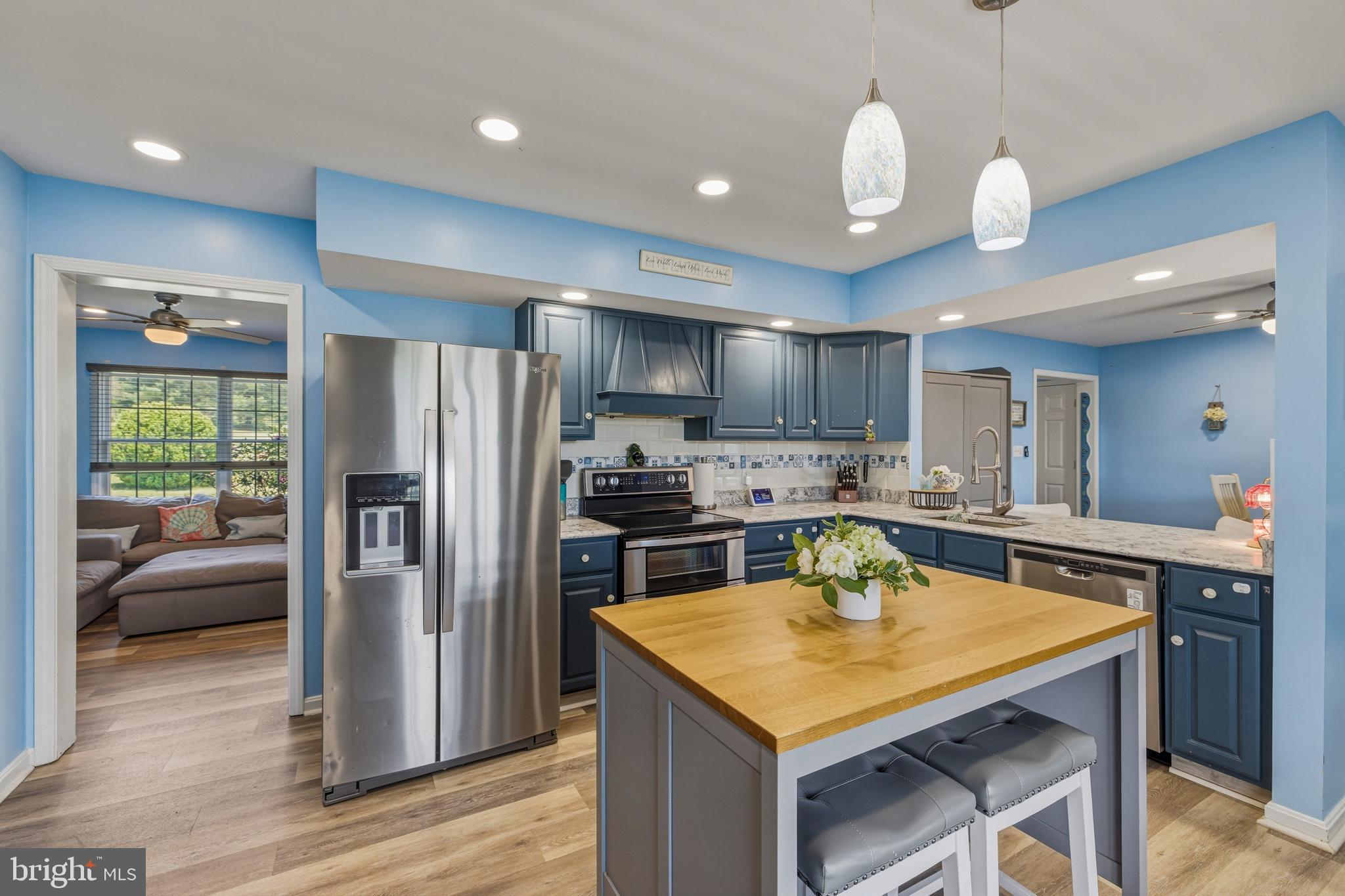 LAZY RIVER ESTATES - Residential