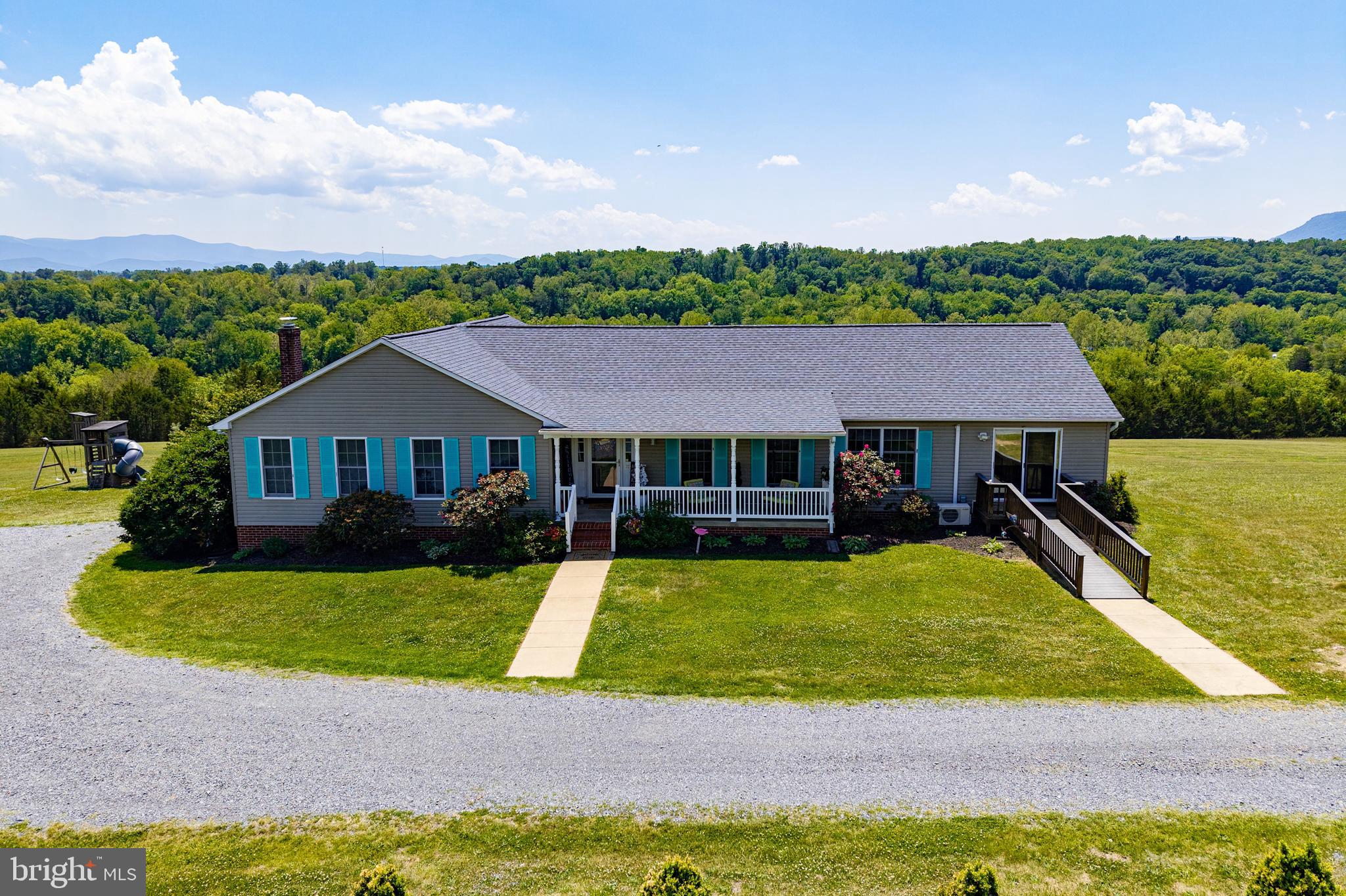 LAZY RIVER ESTATES - Residential