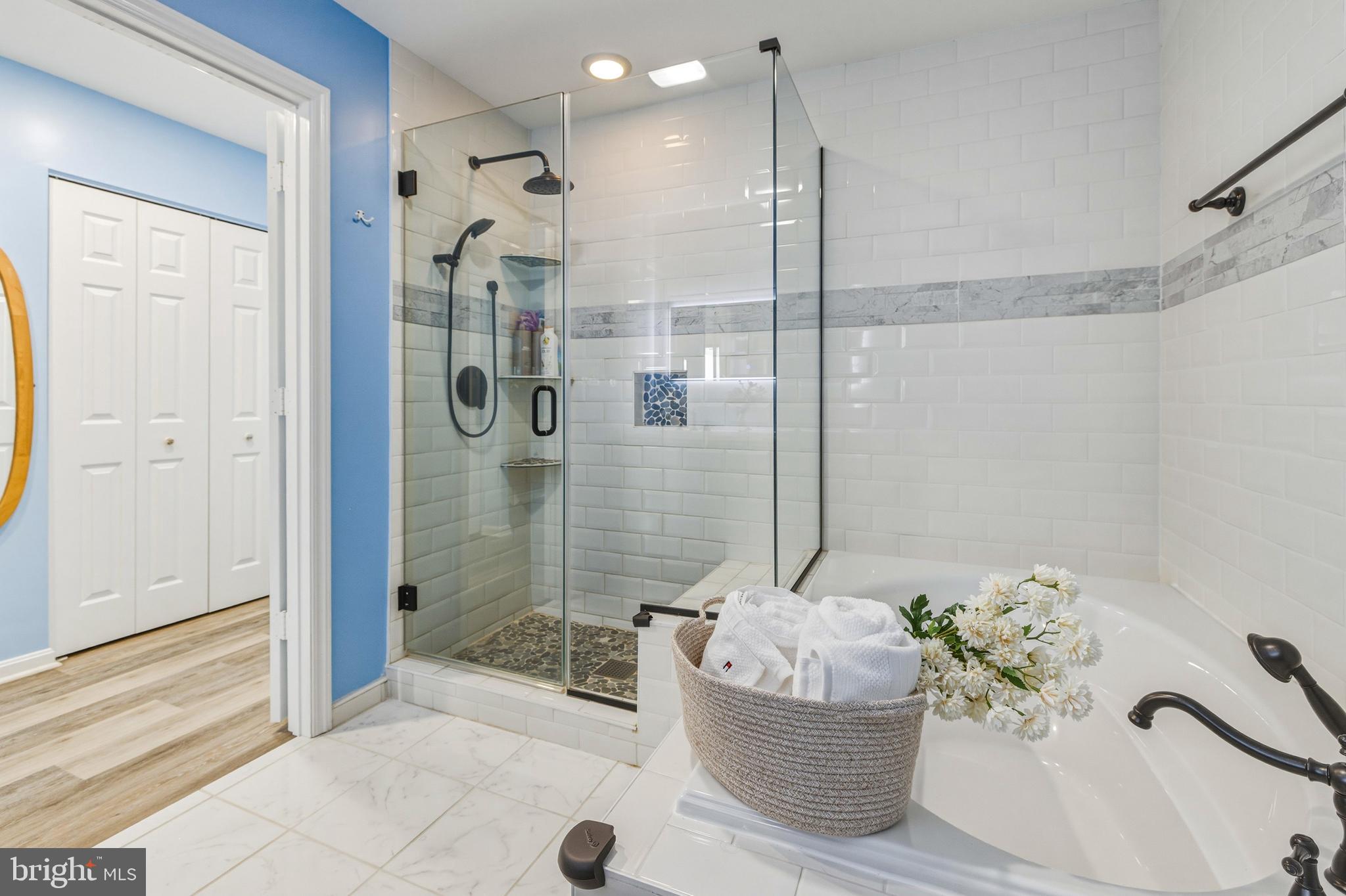 LAZY RIVER ESTATES - Residential