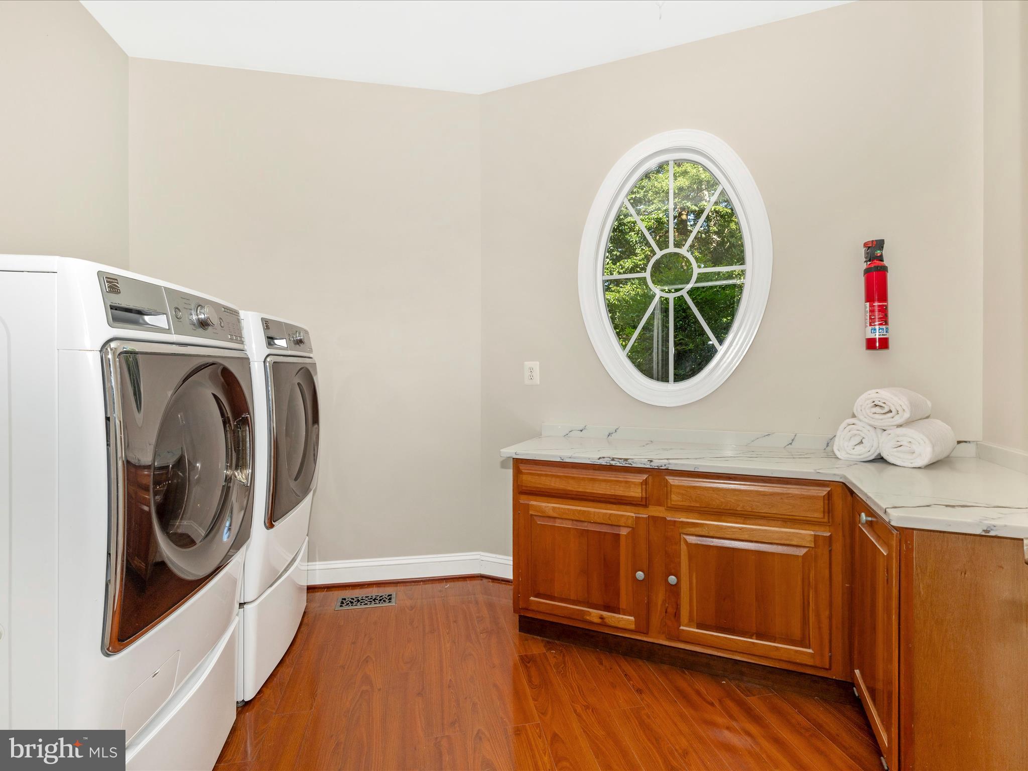 BARNES KNOLL - Residential
