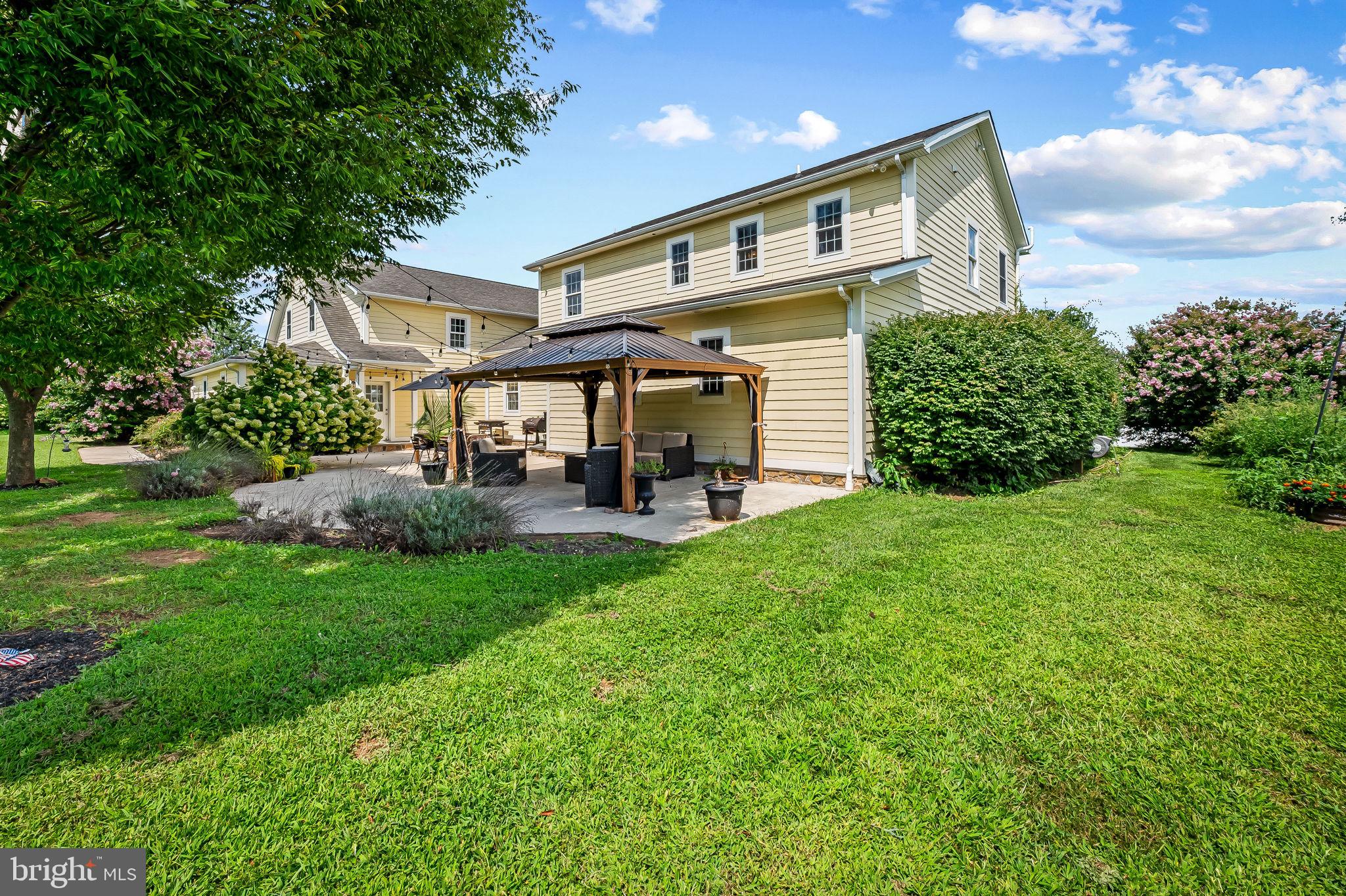 MADONNA MEADOWS - Residential