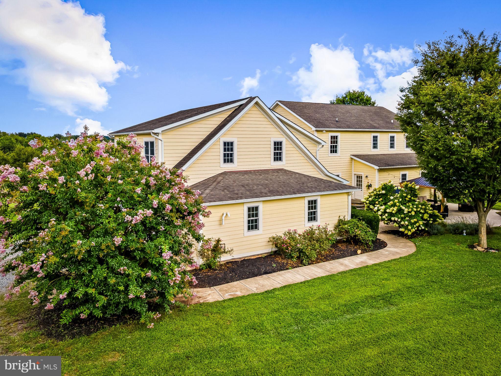 MADONNA MEADOWS - Residential