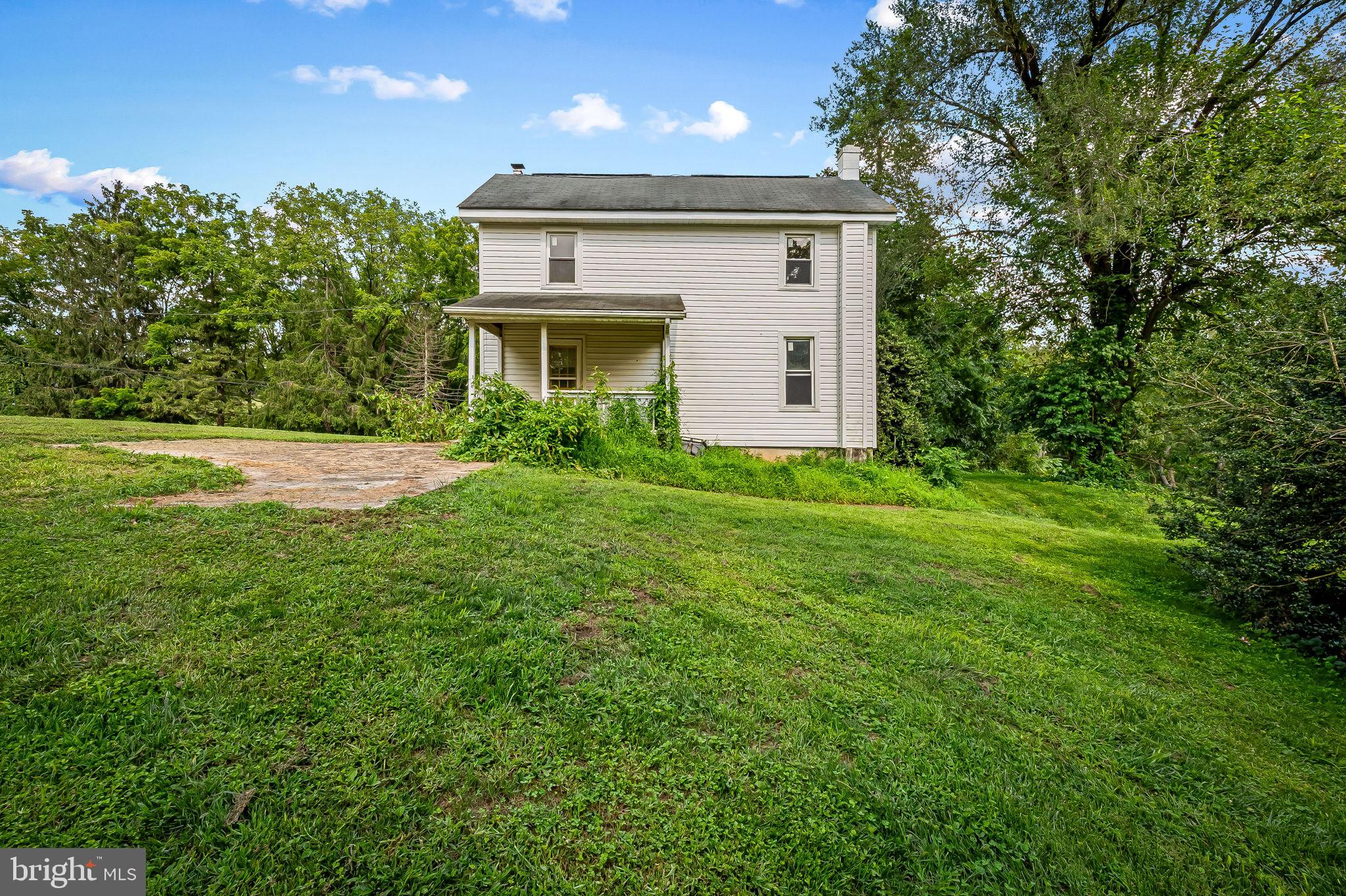 MADONNA MEADOWS - Residential
