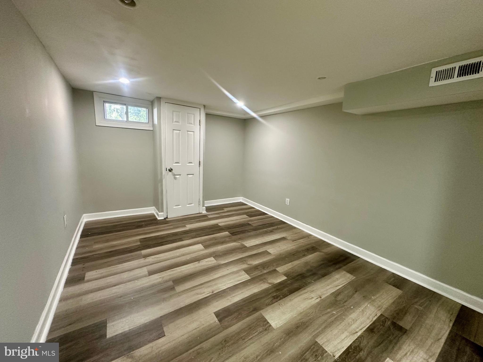 BOOTH-BOYD - Residential