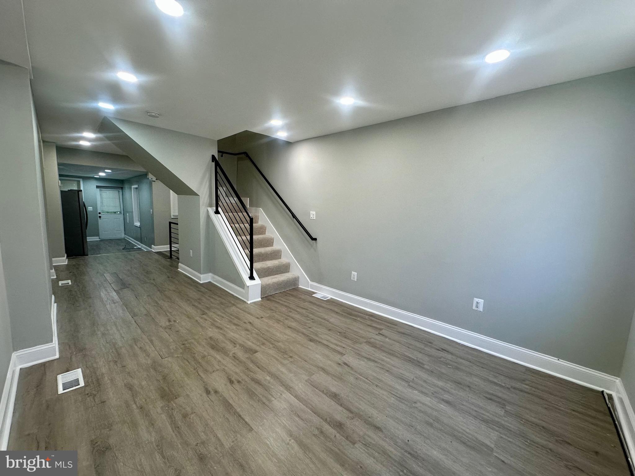 BOOTH-BOYD - Residential