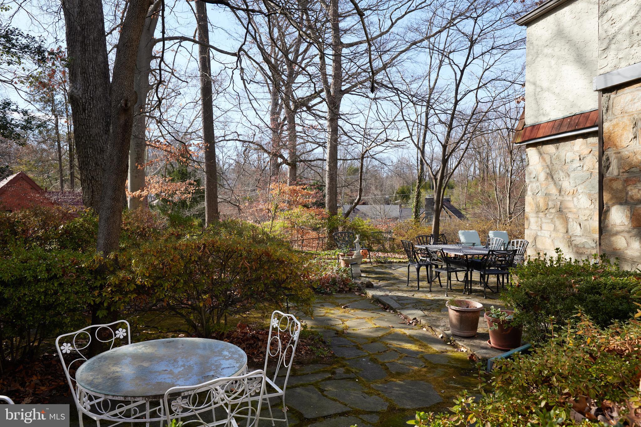 WOODHAVEN - Residential