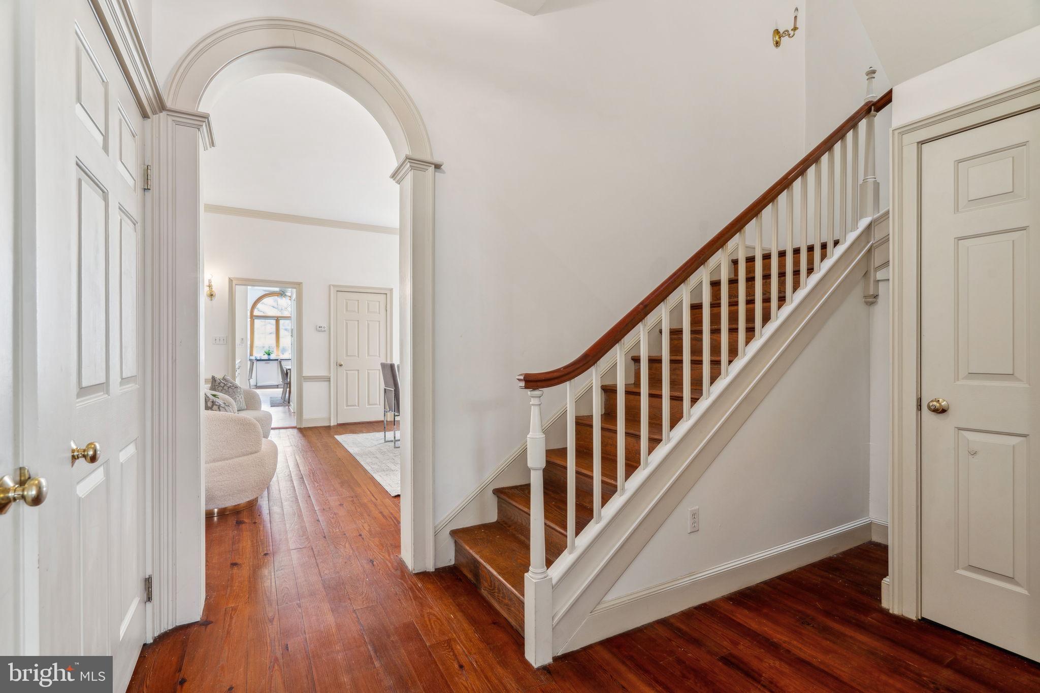 SOCIETY HILL - Residential