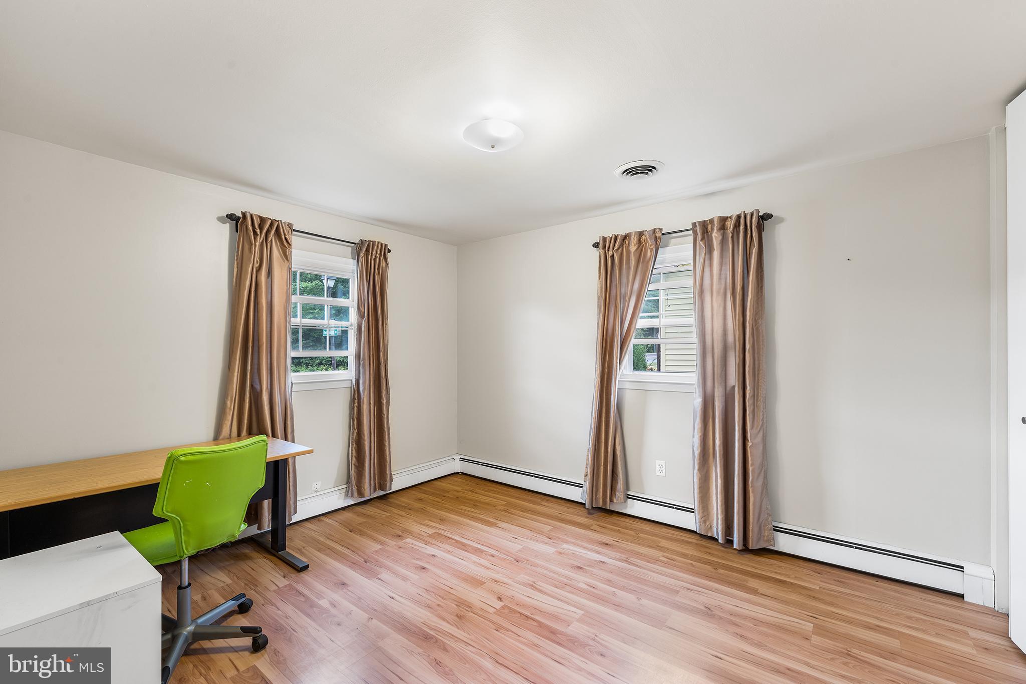 WESTVIEW PARK - Residential