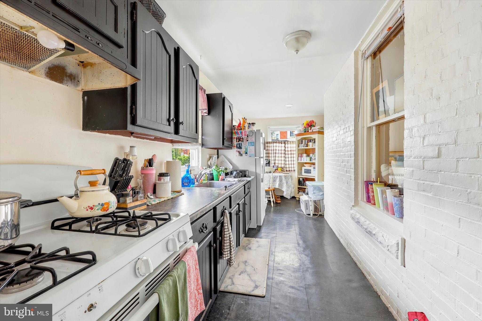 FRANKFORD - Residential Income