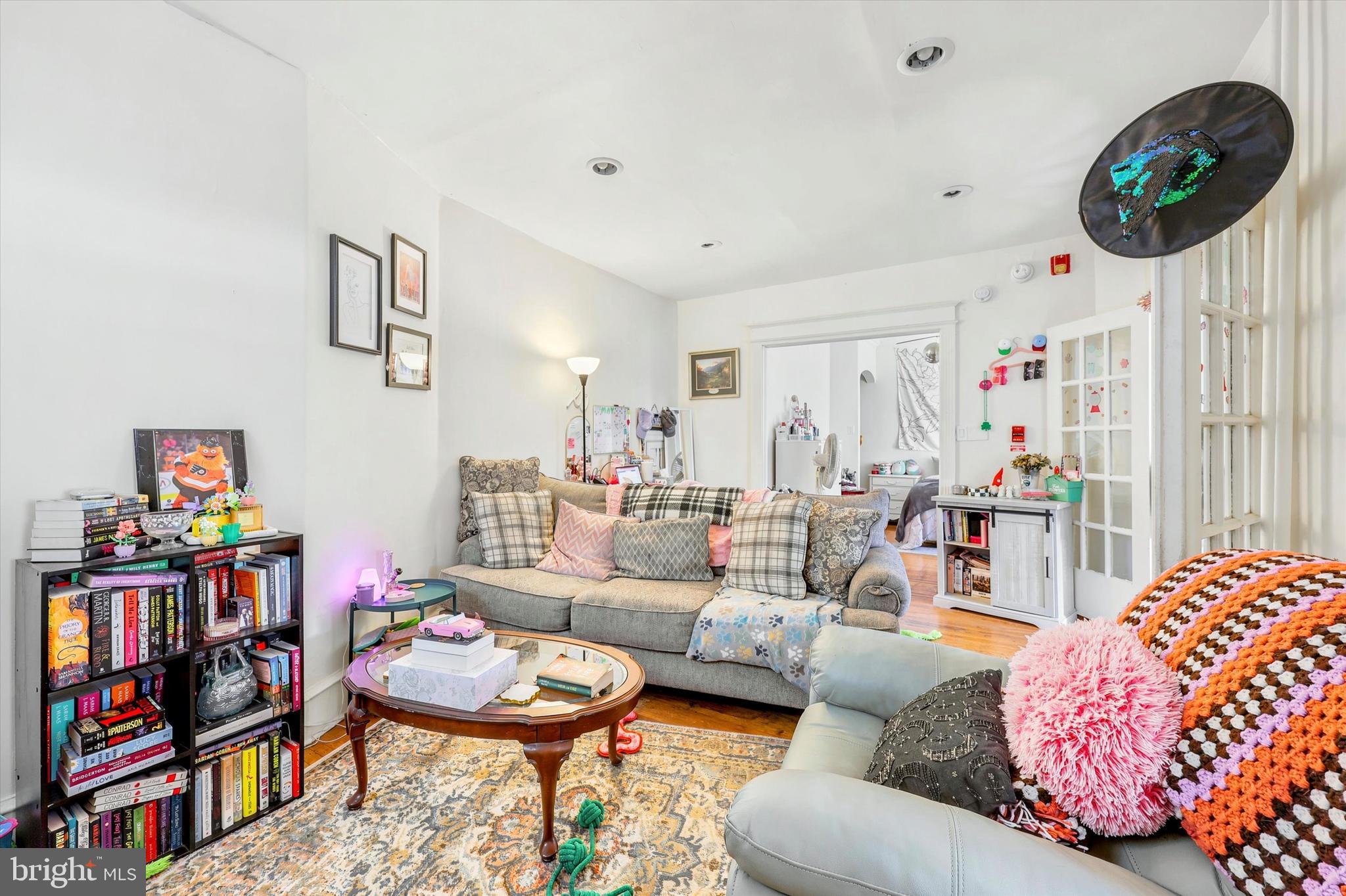 FRANKFORD - Residential Income